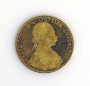 Goldmedaille FRANC. JOS. I. D.G. AUSTRIAE IMPERATOR; REX UNGAR. BOHEM. GAL. A.A. 1915; D: 39 mm;