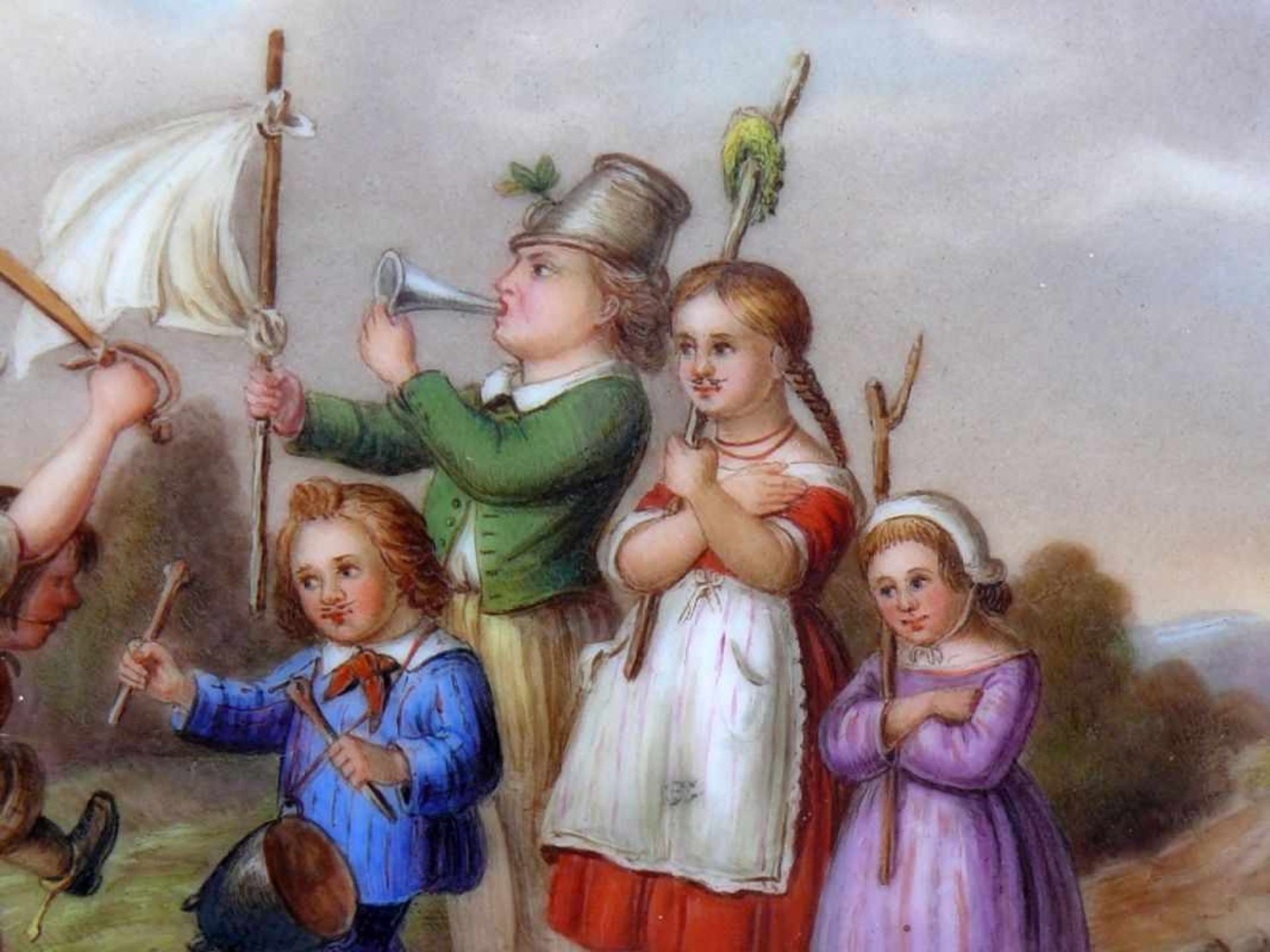 Porzellanbildplatte (um 1850) "Kinderreigen"; Kinder und Jugendliche tlw. mit Musikinstrumenten - Bild 2 aus 5