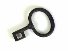 Türschlüssel (18.Jh.) Eisen geschmiedet; L: 14,5 cm