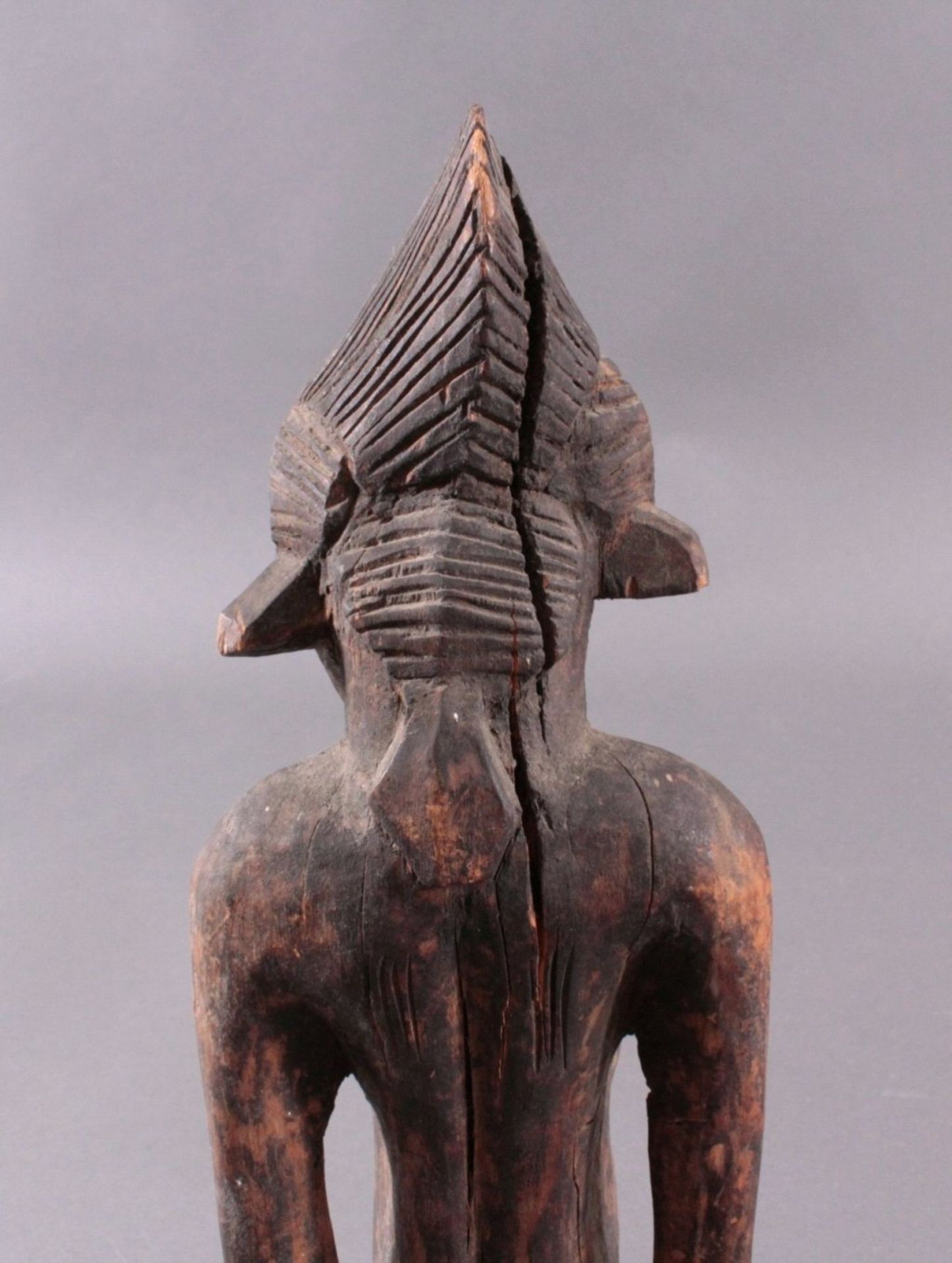 Afrikanische Figur, Senufo 1. Hälfte 20. Jh.,Holz, dunkel patiniert, Figur einer sitzenden Frau, - Bild 5 aus 5