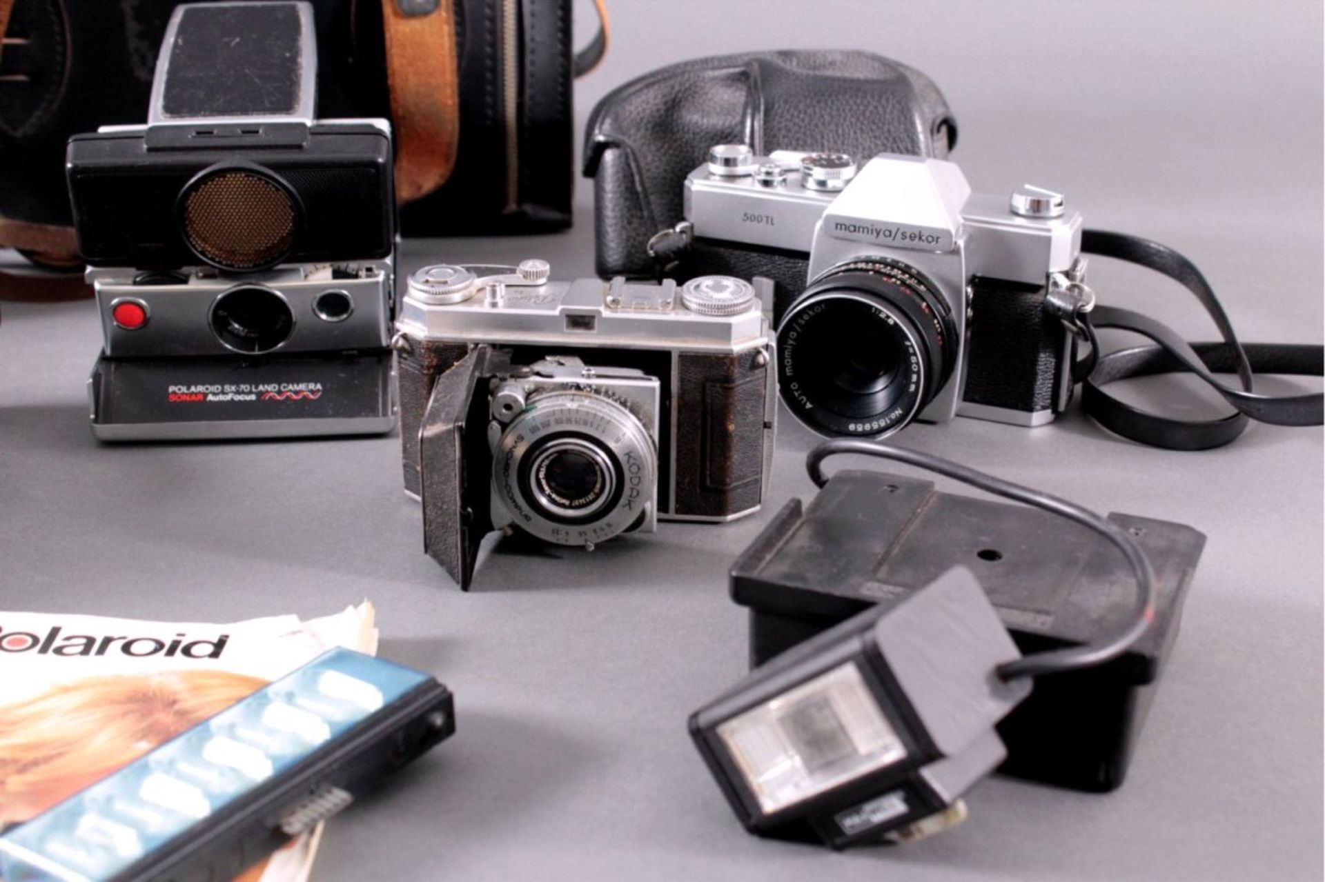Konvolut Kameras1x Polaroid SX-70 Land Camera Sonar AutoFocus.1x Kodak Retina Ia.1x Zeiss Ikon - Bild 3 aus 3