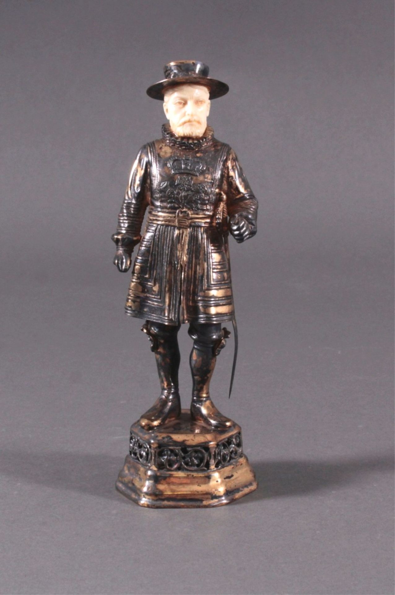 Historismus-Silber-Elfenbein-Figur925er Silber Hanau, Ludwig Neresheimer.Teilvergoldet/Elfenbein, um