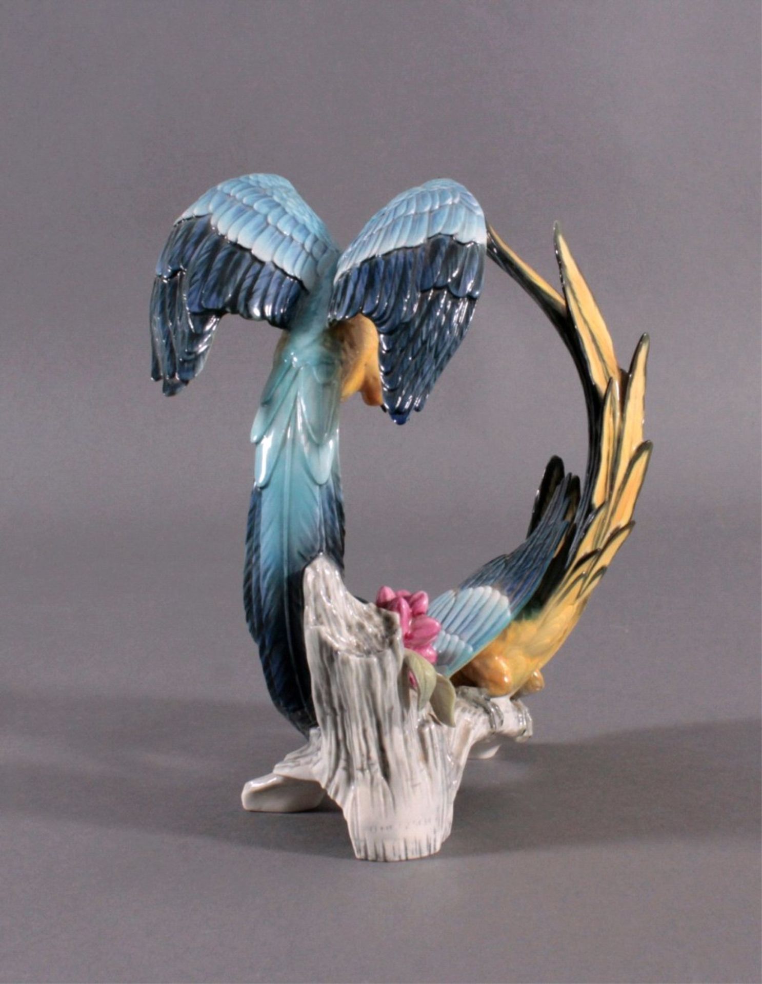 Papageiengruppe, Kaiser PorzellanEntwurf: Uwe Netzsch, Modellnummer 462. Auf Astsockelvollplastische - Bild 2 aus 4