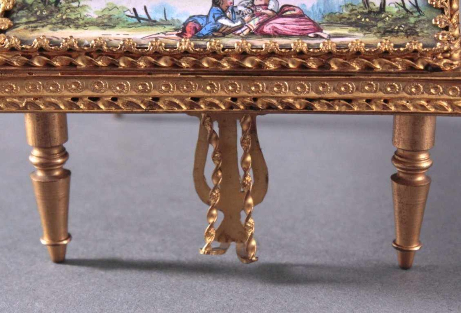 Emaillemalerei, Miniatur Flügel mit Höckerchenvergoldeter reich ornamentierter Messing - Bild 10 aus 10