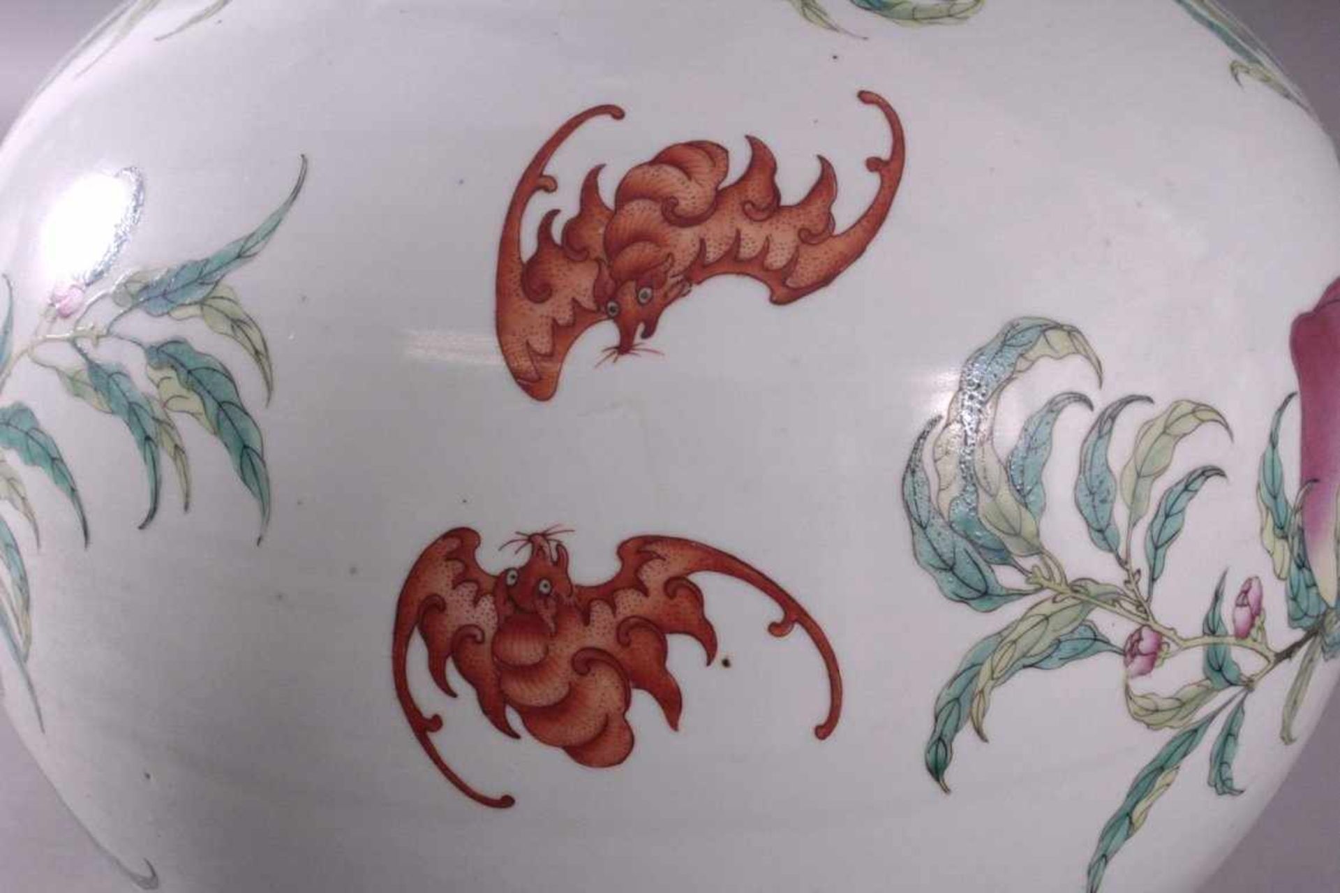 Chinesische Bodenvase Qing-Dynastie (1644 - 1912)Porzellan, Familie rose / Yangcai - mit opaken - Bild 7 aus 8