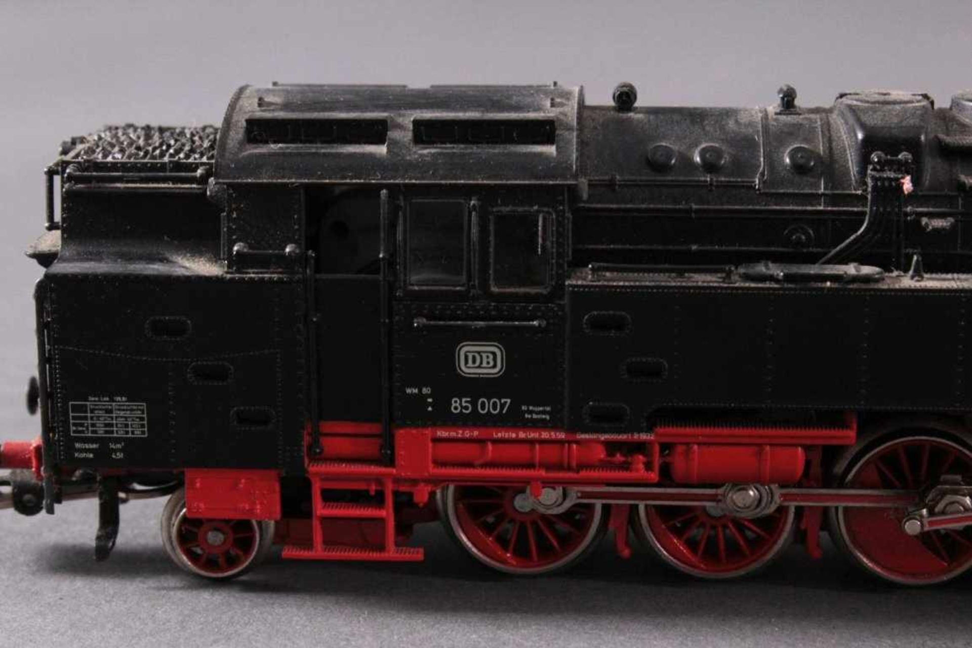 Märklin H0 3709 Dampf-Lok BR 85 007 DB in schwarz mit4 Güterwaggons - Image 3 of 3