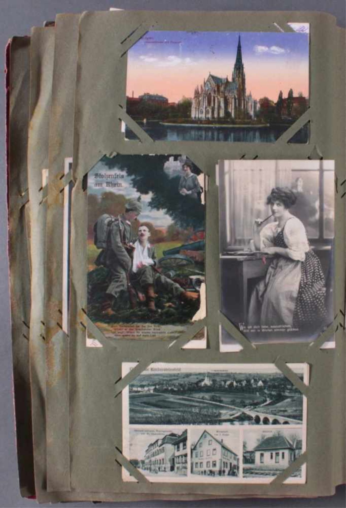 Gewachsenes Postkartenalbum mit über 300 KartenGewachsenes Album um den ersten Weltkrieg, dabei - Image 24 of 26