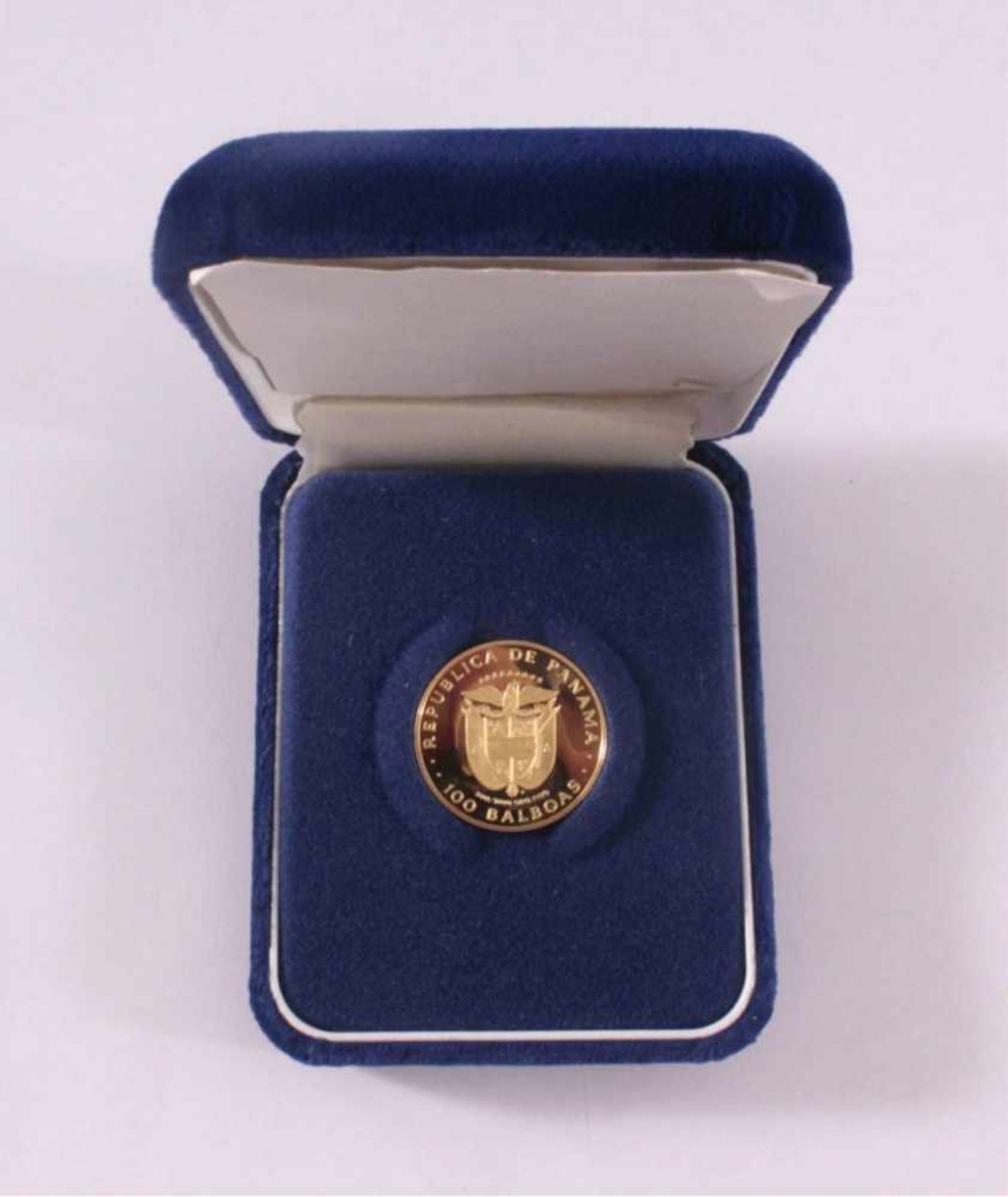 Goldmünze Panama 100 Balboa, Vasco 1975Goldmünze mit einem Goldgehalt von 900/1000. Gewicht ca.8, - Image 3 of 4