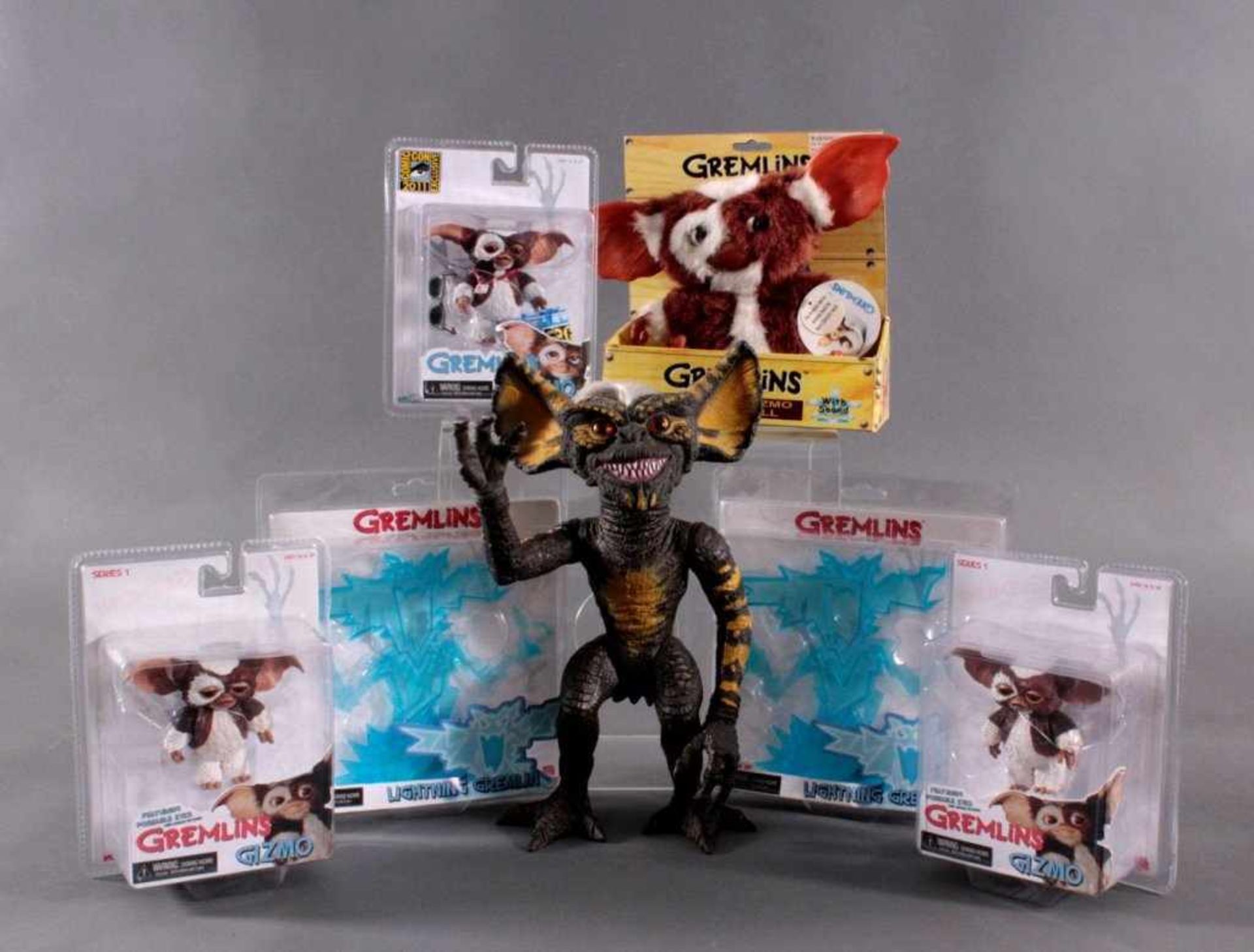 GREMLINS Figuren und Zubehör 7 Teile2x NECA Gremlins GIZMO mit beweglichen Augen.1x NECA GREMLINS