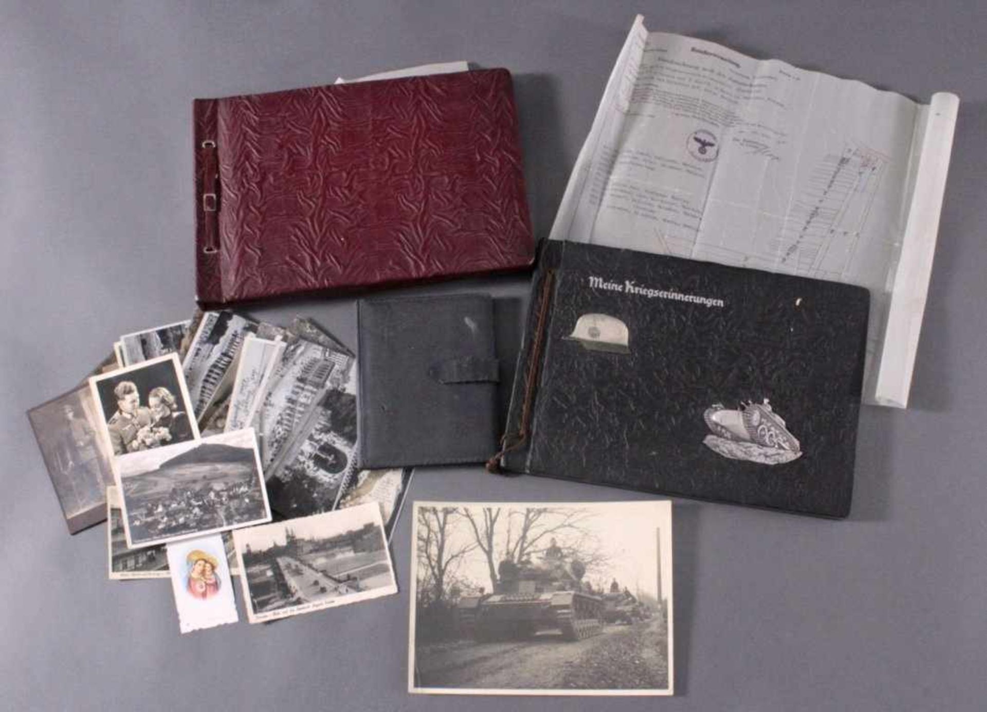 Fotoalbum, Postkarten, Katasterkarte1x Katasterkarte 1936 aus Saarbrücken.Über 30 lose Postkarten,