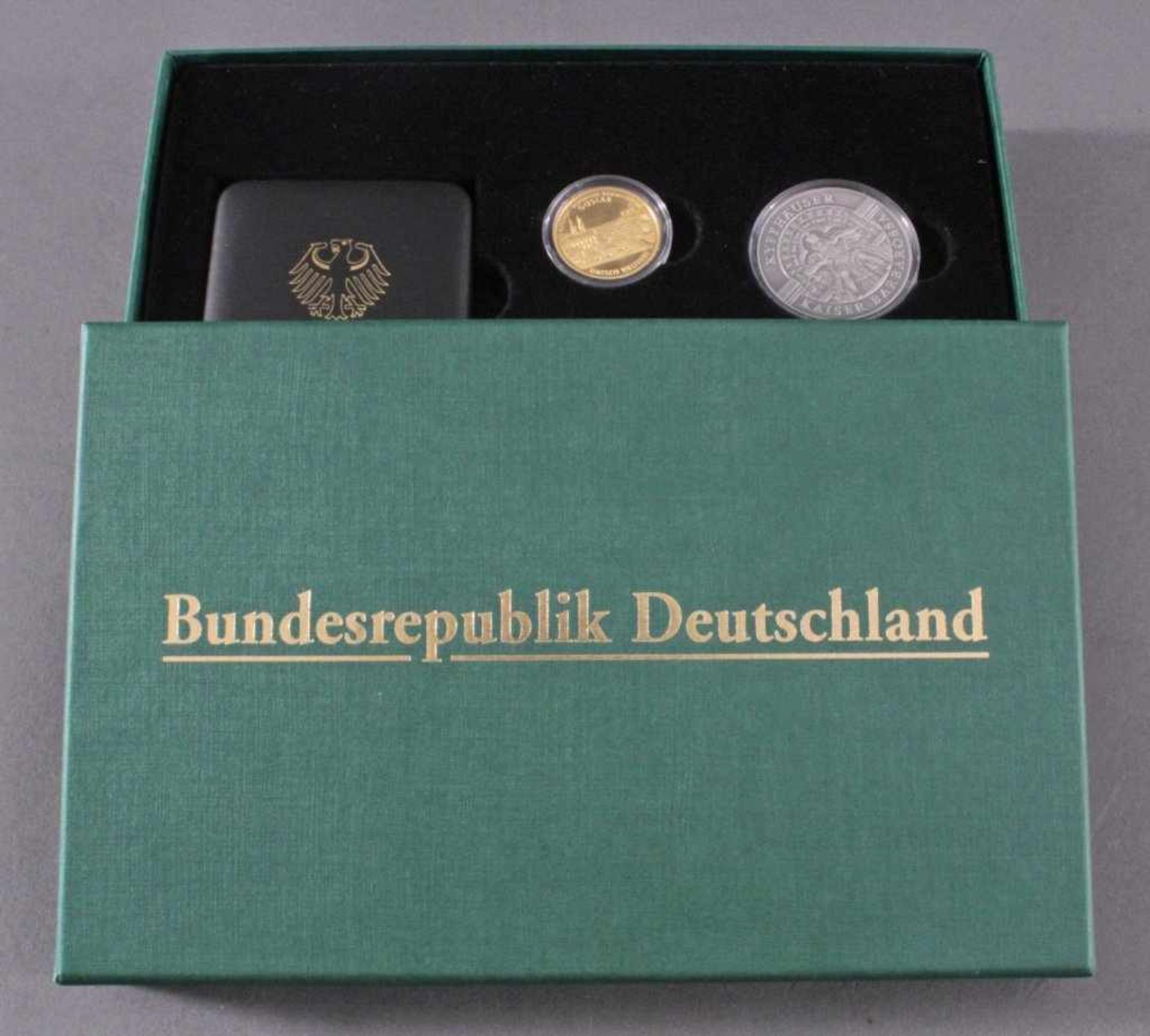 100 Euro Goldmünze Goslar 2008in Schatulle, nummerierte Variante mit Gedenkmedailleund Etui. - Bild 4 aus 4