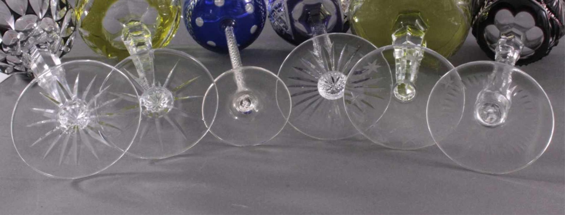 8 RömerGeschliffenes und geschnittenes Kristallglas,unterschiedliche Größen, verschiedenfarbig - Image 5 of 5
