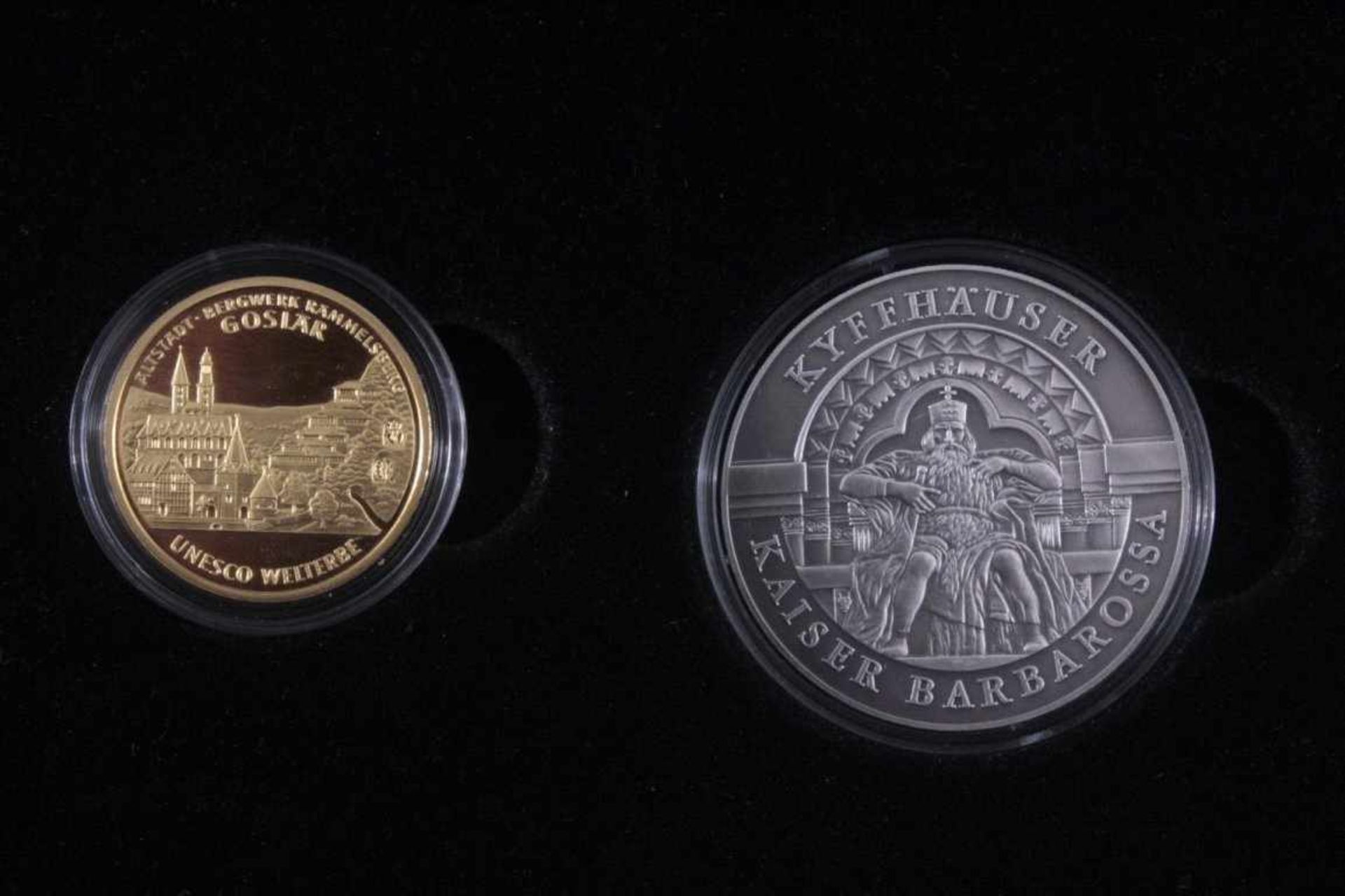 100 Euro Goldmünze Goslar 2008in Schatulle, nummerierte Variante mit Gedenkmedailleund Etui. - Bild 2 aus 4