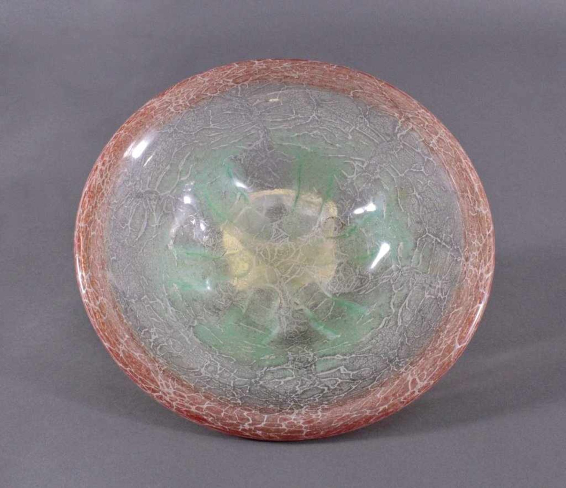 WMF-Ikora-Schale, 1930er JahreFarbloses Glass mit hellrot und grüne Einschmelzungen, ca.H-7 cm, D- - Image 3 of 4