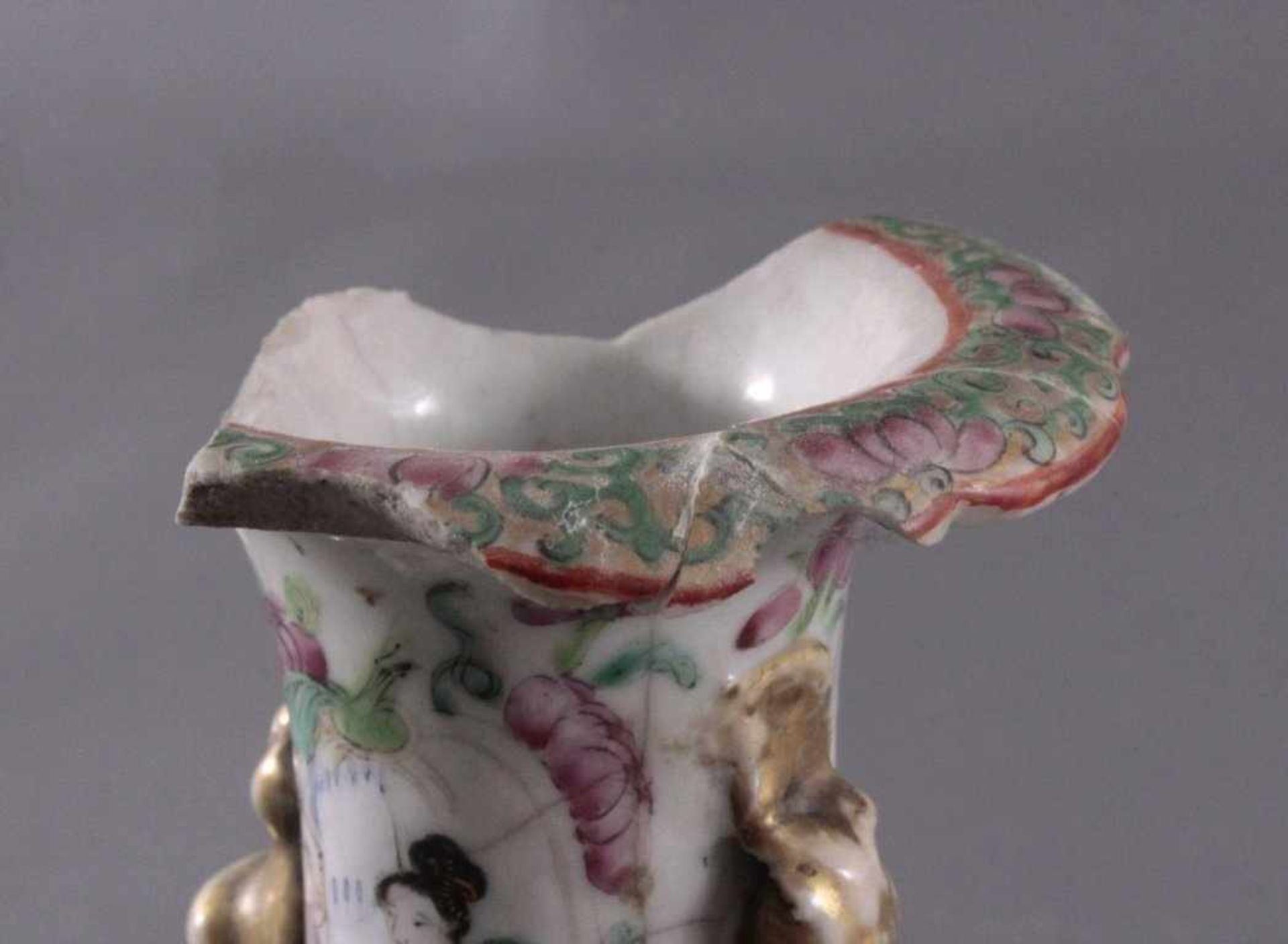 Chinesische Vase, 19. JahrhundertsQing-Dynastie (1644-1911). Porzellan Famille-Rose / Yangcai- - Image 6 of 12