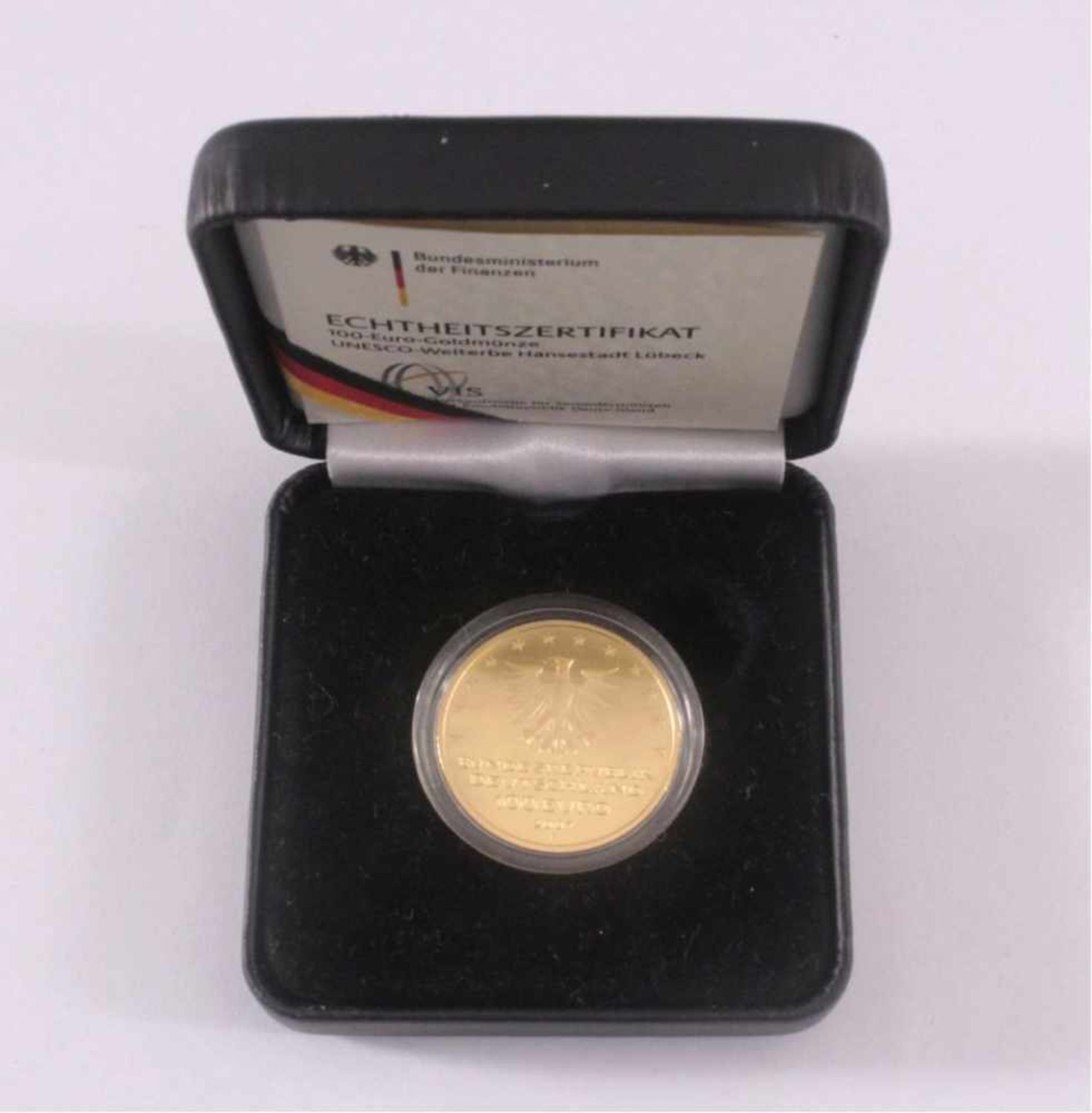 100 Euro Goldmünze 2007, Lübeck15,55 Gramm, 999er Gold, im Originaletui mit Zertifikat - Image 3 of 4