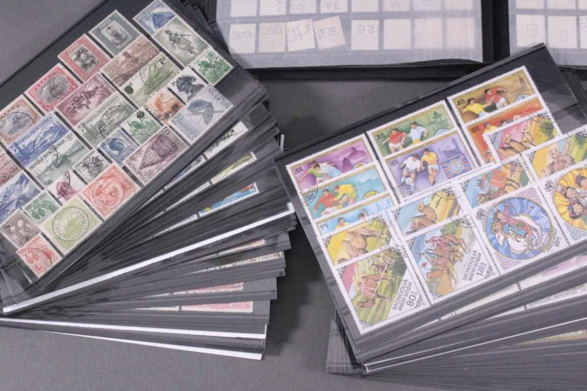 Kleiner BriefmarkennachlassÜber 200 Steckkarten mit Briefmarken aus unterschiedlichenLändern wie die - Bild 4 aus 5