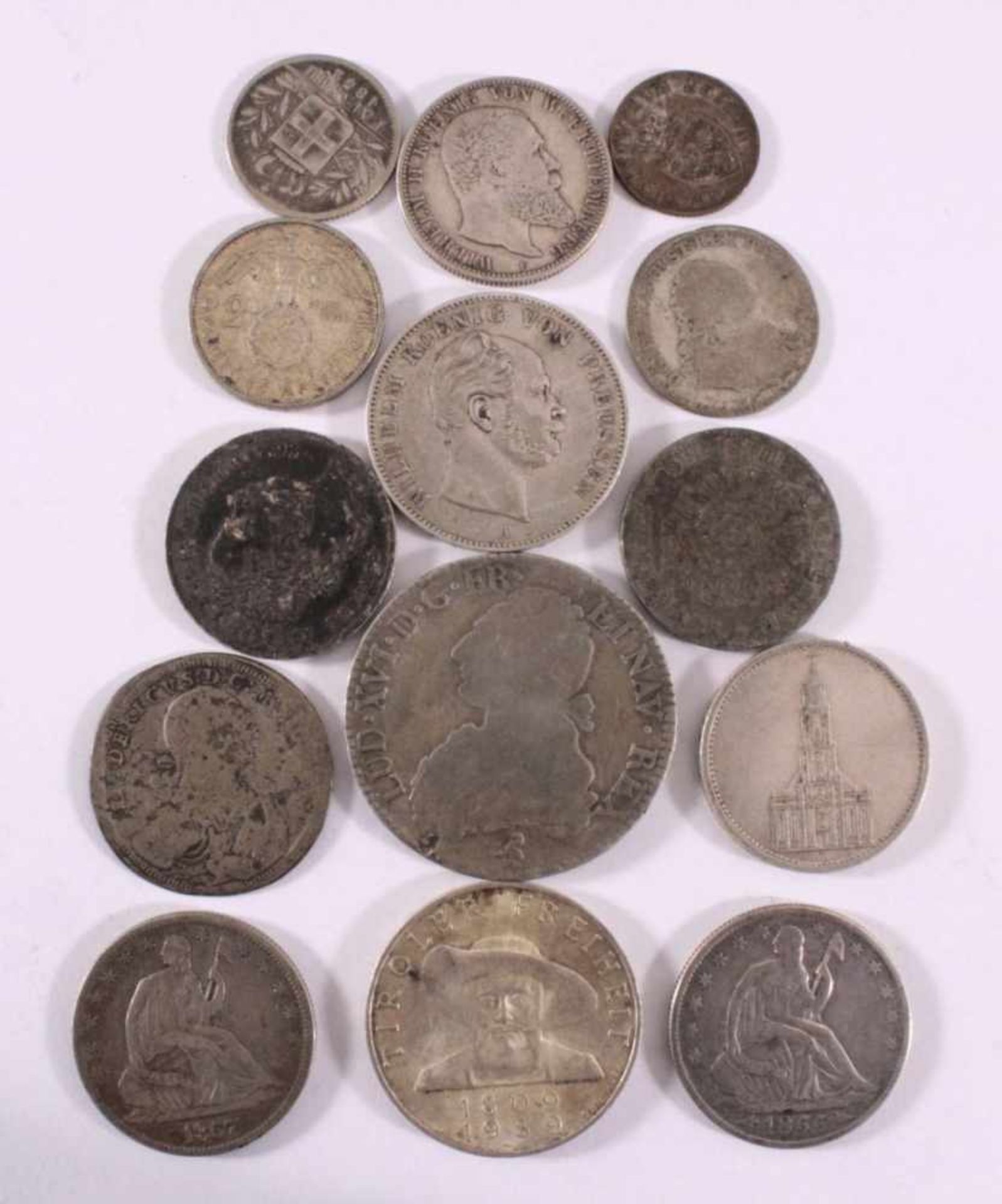 Kleine Münz-Sammlung2x Half Dollar von 1855 und 1857.1x 1 Ecu Frankreich König Ludwig 1774-1792,
