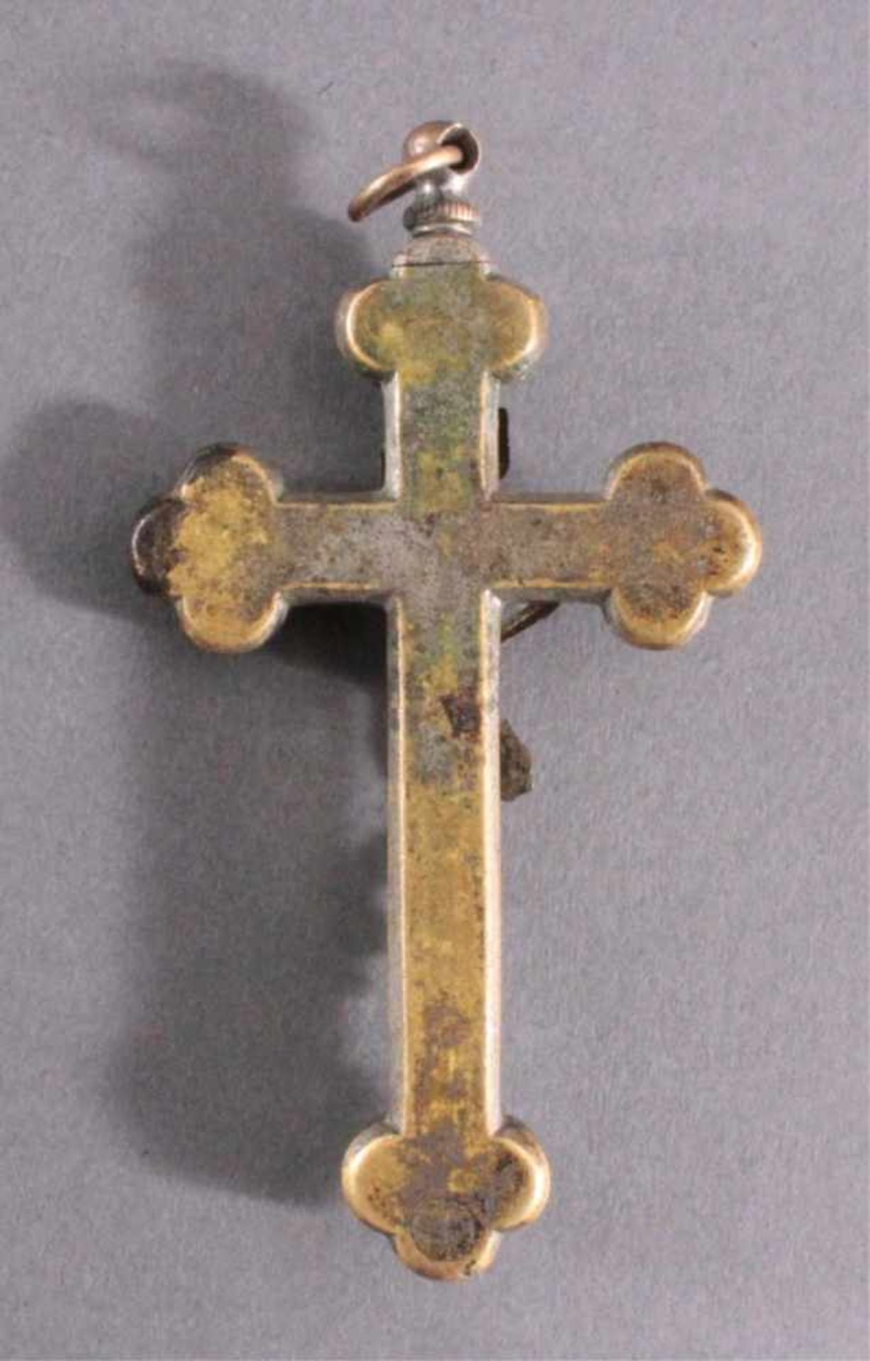 Klosterarbeit - Reliquienkreuz, 19. JahrhundertMessing. Zum Öffnen als Reliquienkreuze, darin - Bild 4 aus 4