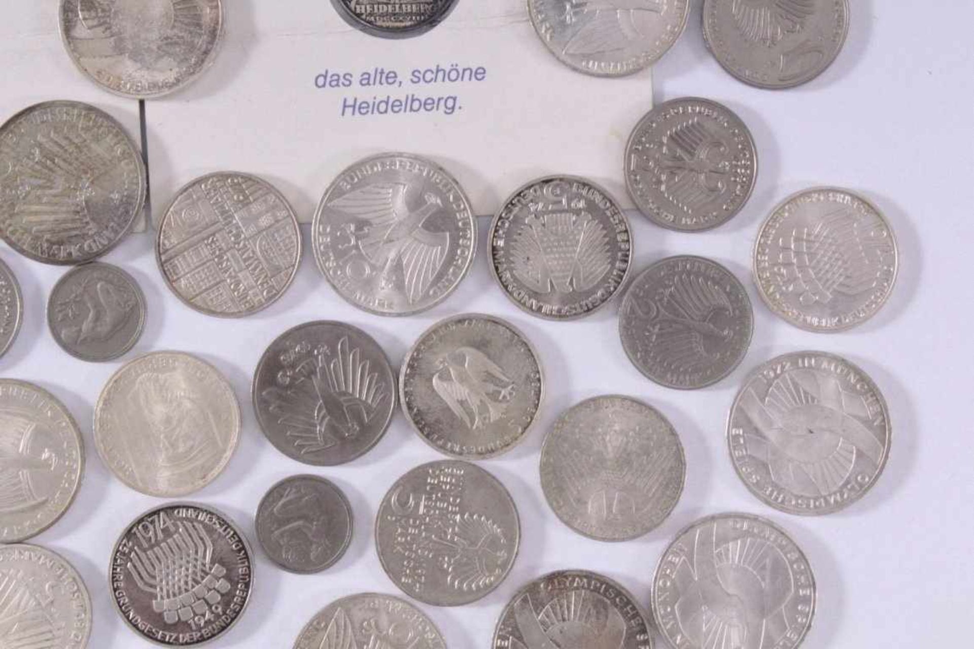 Kleine Münz-SammlungBestehend aus 10 DM Olympiade Gedenkmünzen, 1xStrahlenspirale, 9x - Bild 4 aus 4