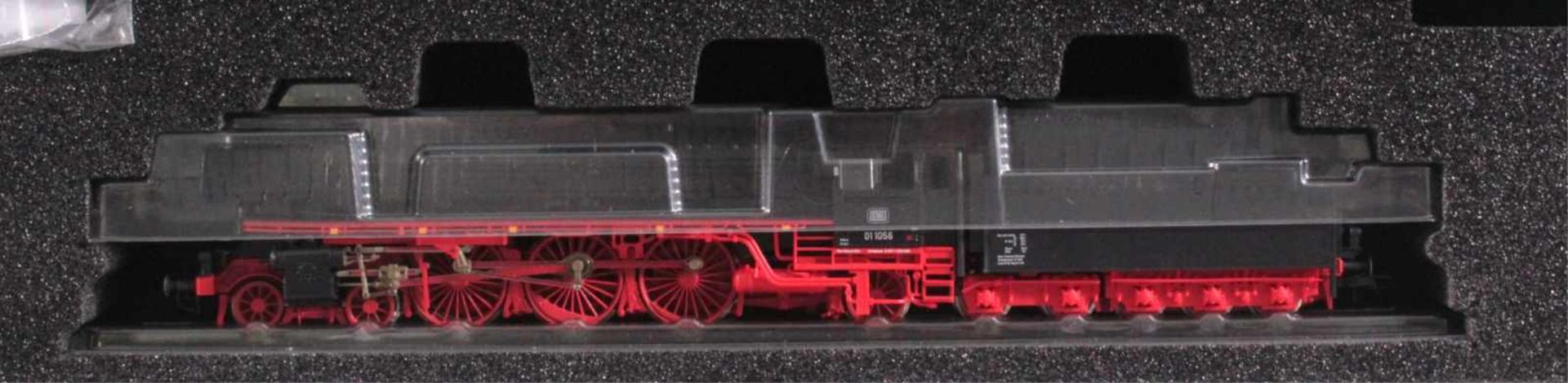 Roco Dampflokomotive 63222 DB 01 1056, Spur H0Neuwertig und in Originalverpackung. - Bild 2 aus 3