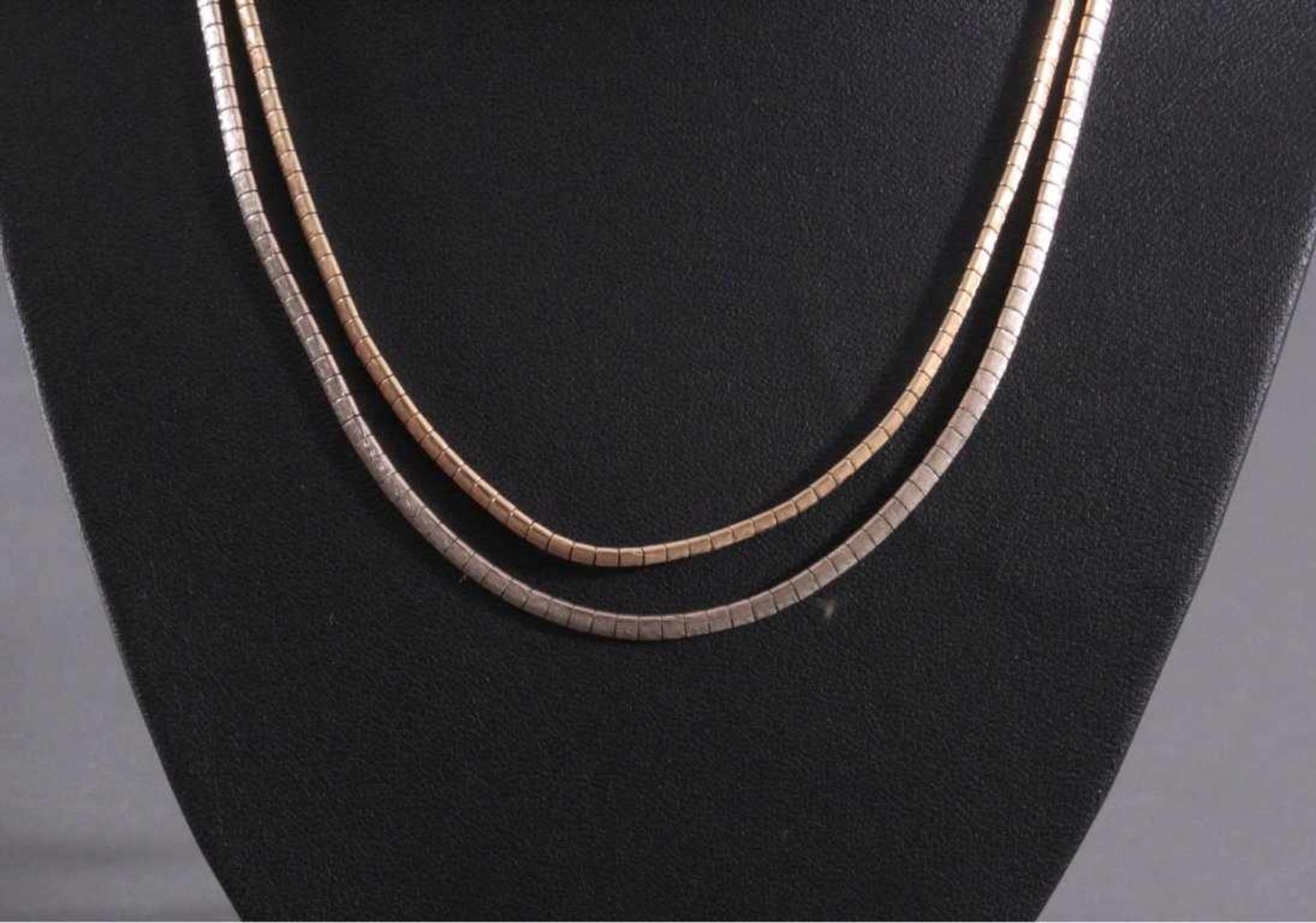 Collier 585er Gelbgold2-reihiges Collier, an der Schließe punziert,ca. Länge 44 cm, 35,5 g - Bild 2 aus 3