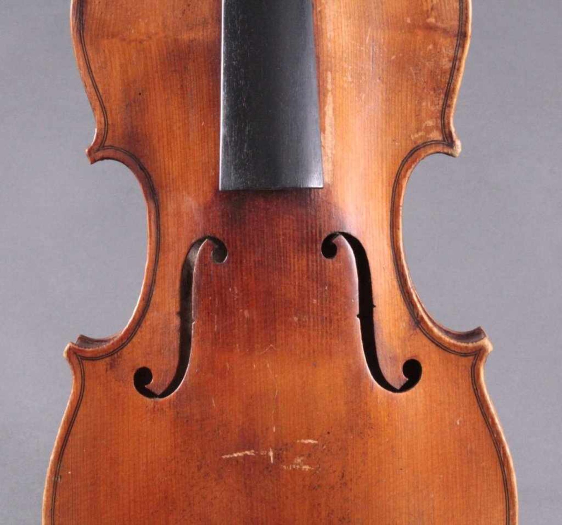 Geige / Violine mit Bogen und Geigenkasten um 1900Ca. Korpus Länge 36 cm. - Bild 5 aus 9