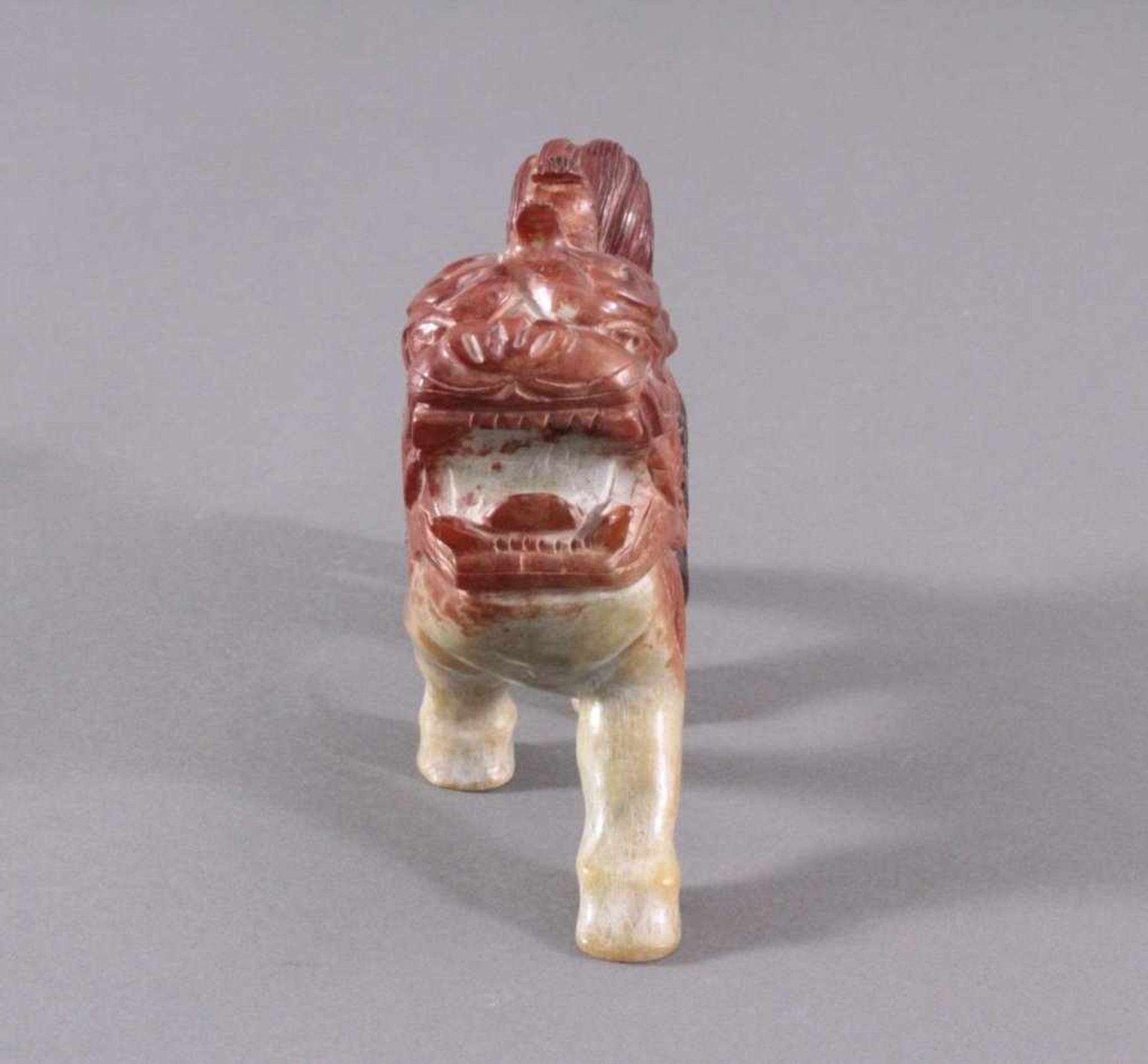 Jade Nephrit Figur, Fo-Hund"Wächterlöwe", fein geschnitzte Arbeit aus dem 19.Jahrhundert. Maße ca. - Image 2 of 7
