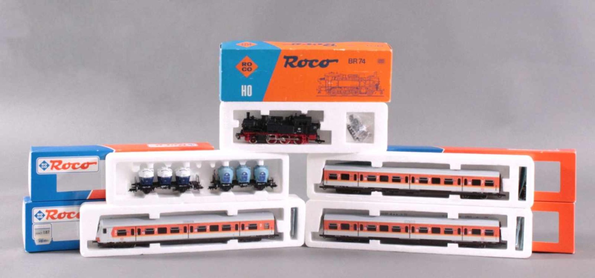 Roco Dampf-Lok 43271, 74 904 Spur H0 mit 4 WaggonsNeuwertig und in der Originalverpackung, Waggons