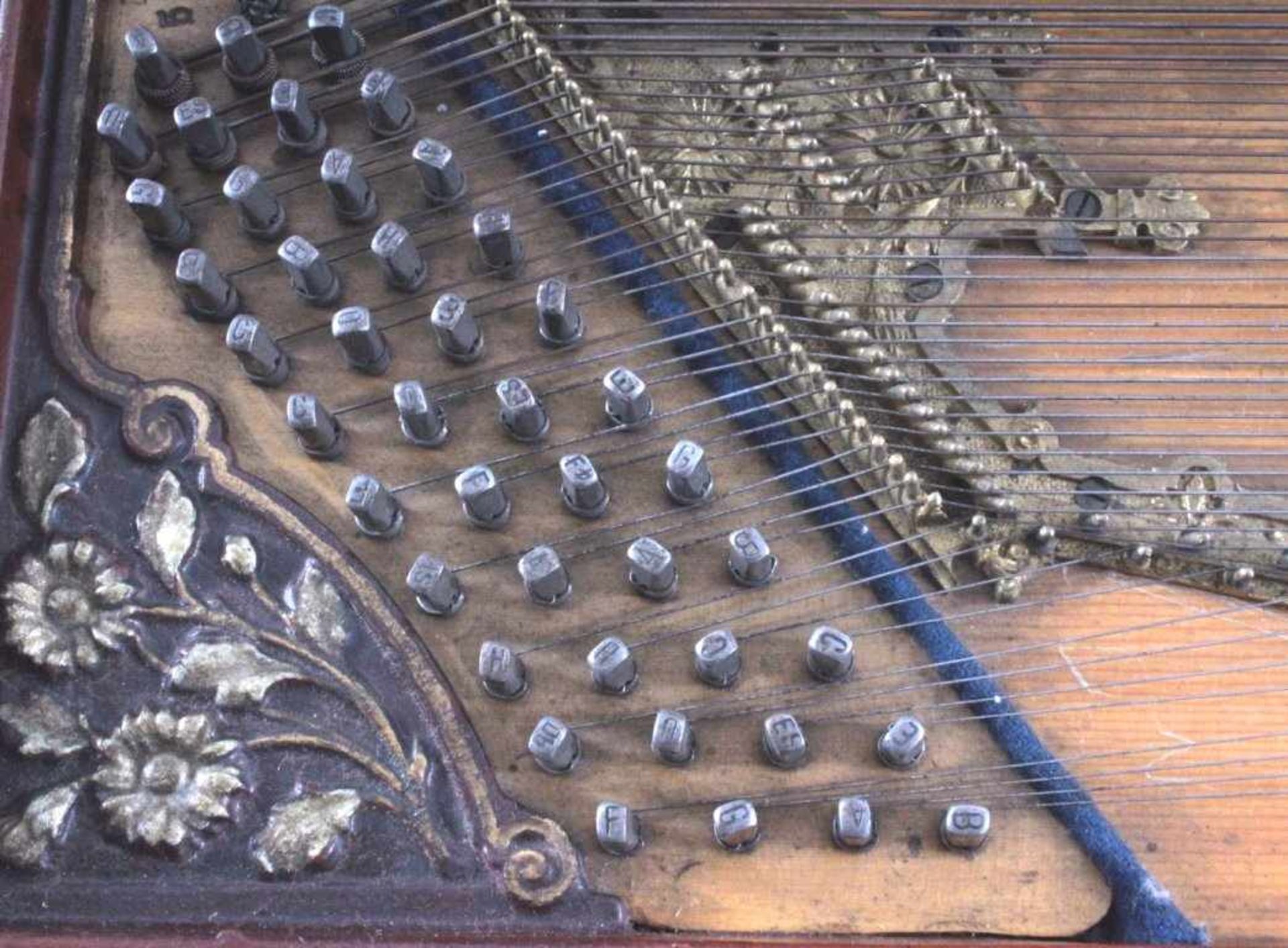 Mechanische Zither, ChordeophonOhne Herstellerbezeichnung, vermutlich "ChordephonMusikwerke, - Bild 3 aus 5