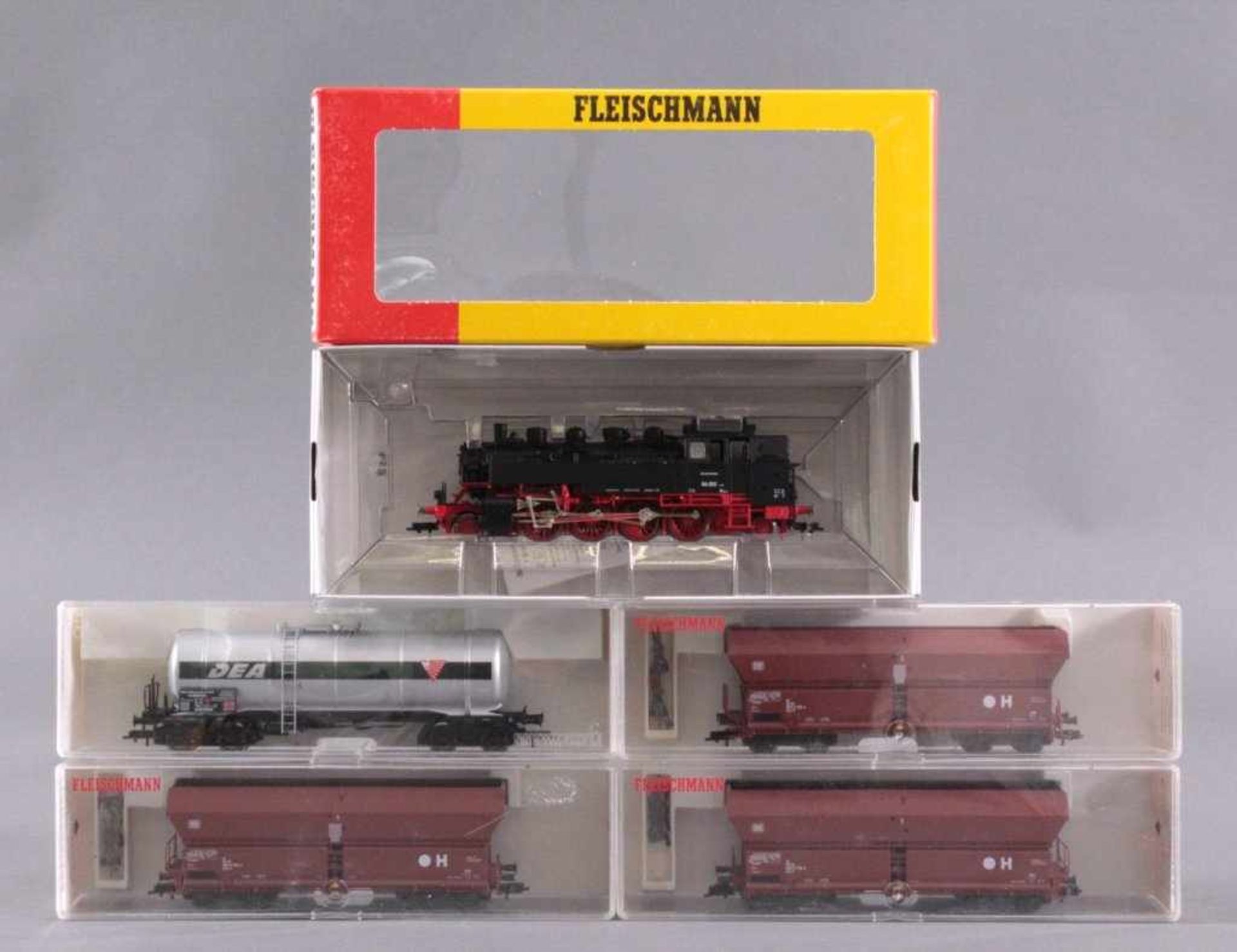 Fleischmann Dampflok 4088, 86 522 Spur H0 mit 4 WaggonsIn der Originalverpackung, Waggons 3x 5521
