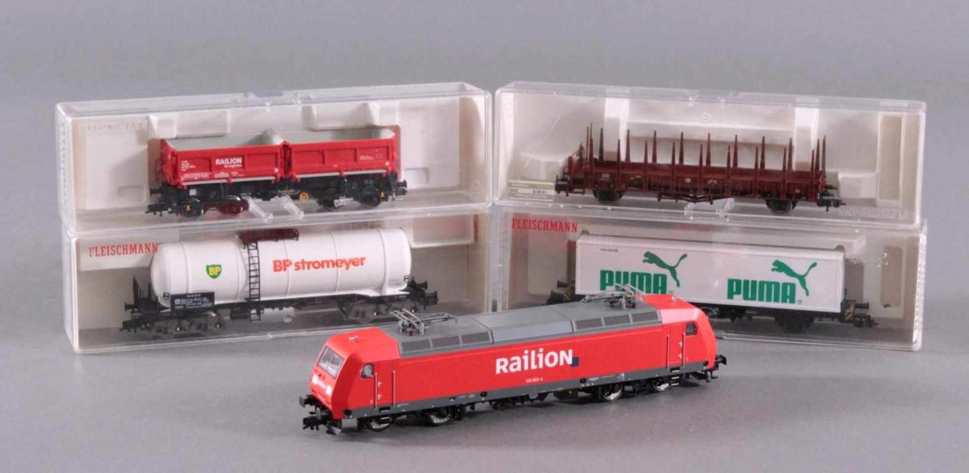 Fleischmann BR 185 Railion Spur H0 mit 4 Waggons145 063-4, Waggons 5923, 553101, 5243 und 5474.