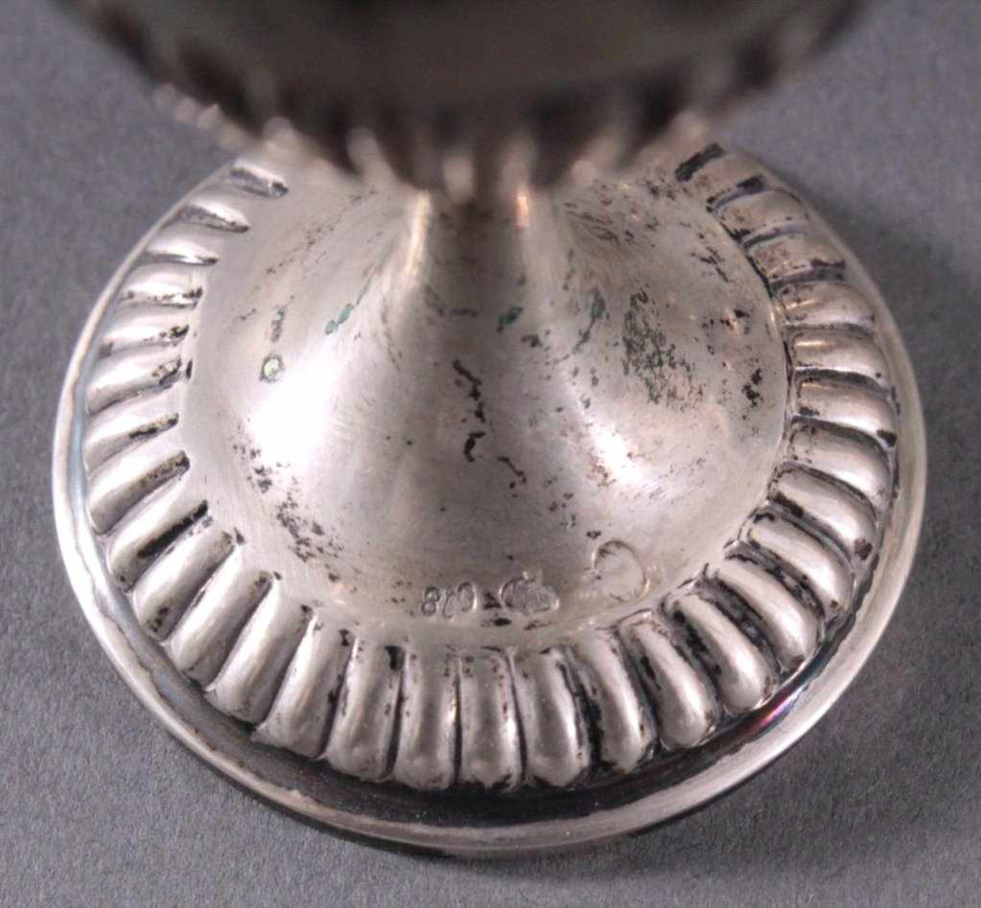 4 silberne Eierbecher um 1900Deutsche Punze Sichel und Krone 800er Silber, ca. Höhe 7 cm,191 g. - Bild 3 aus 4