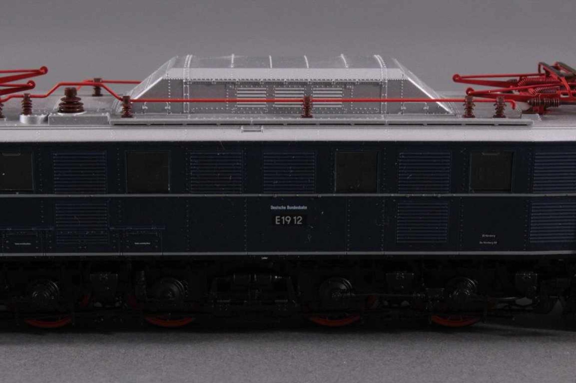 Fleischmann E-Lok E1912 Spur H0 mit 4 Waggons855416, 5414, 5346 und 85 5415 - Bild 3 aus 5