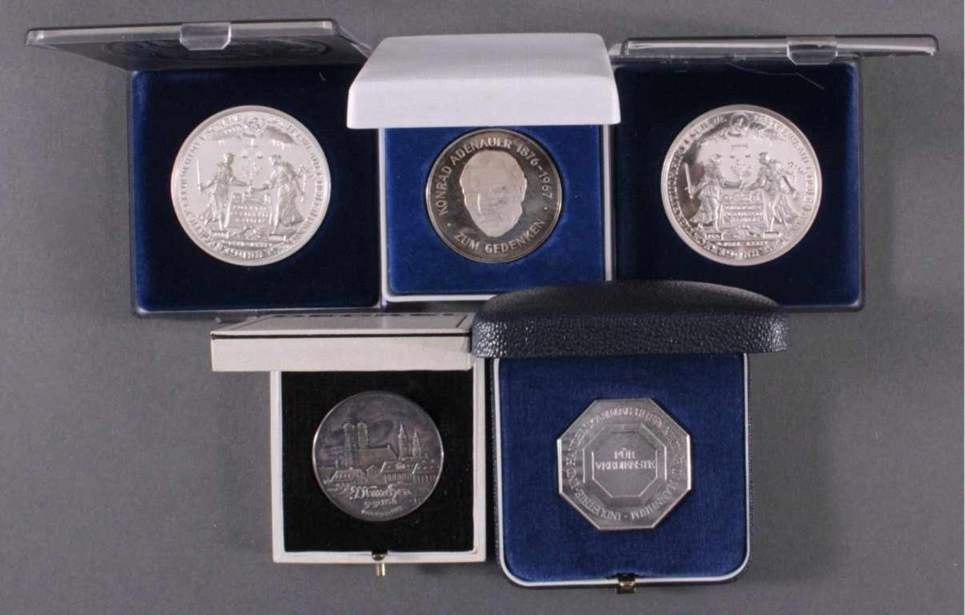 5 Silber Medaillen2x Breiter Schautaler, Replik Hansestadt Lübeck Ende des 17.Jh. 835er Silber,