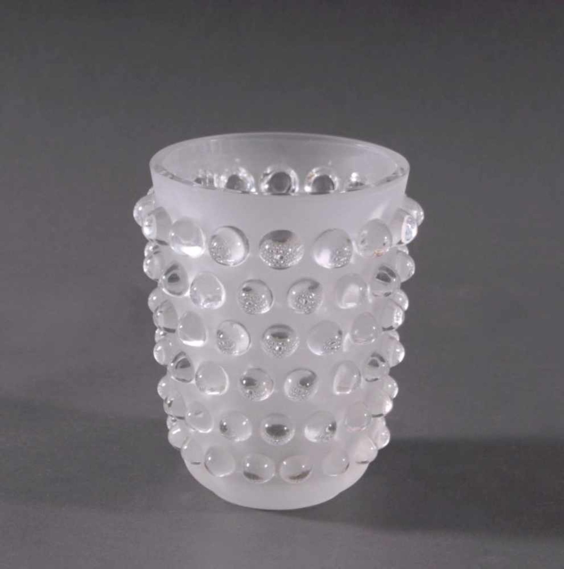 Vase, "Mossi" - Lalique, Frankreich20. Jahrhundert, farbloses Kristallglas, große Kristallvasemit - Image 2 of 4
