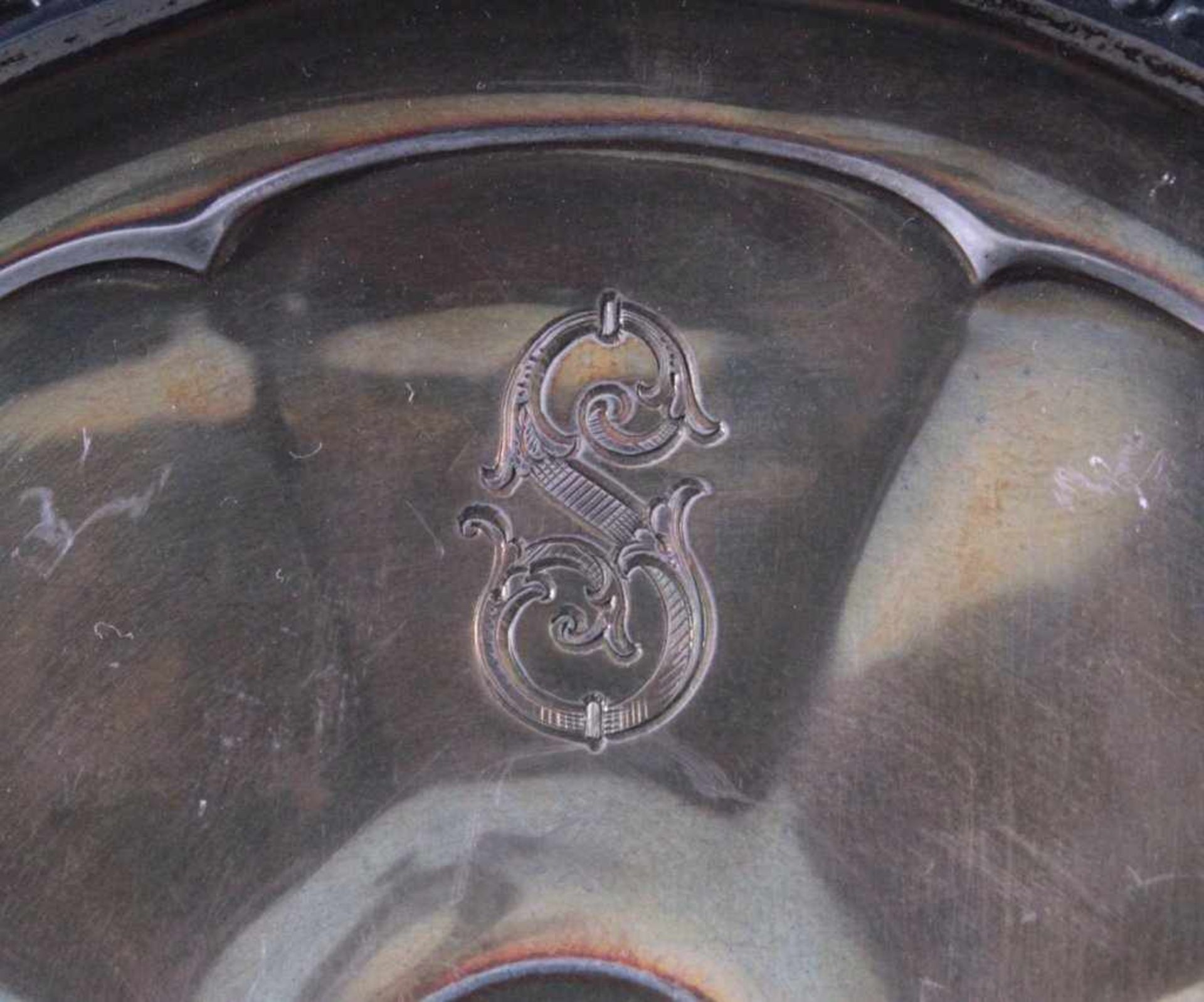 2 kleine Etageren, Silber, England um 1900Runde Etageren auf 8-eckigem Fuß, punziert R&B - Bild 4 aus 8