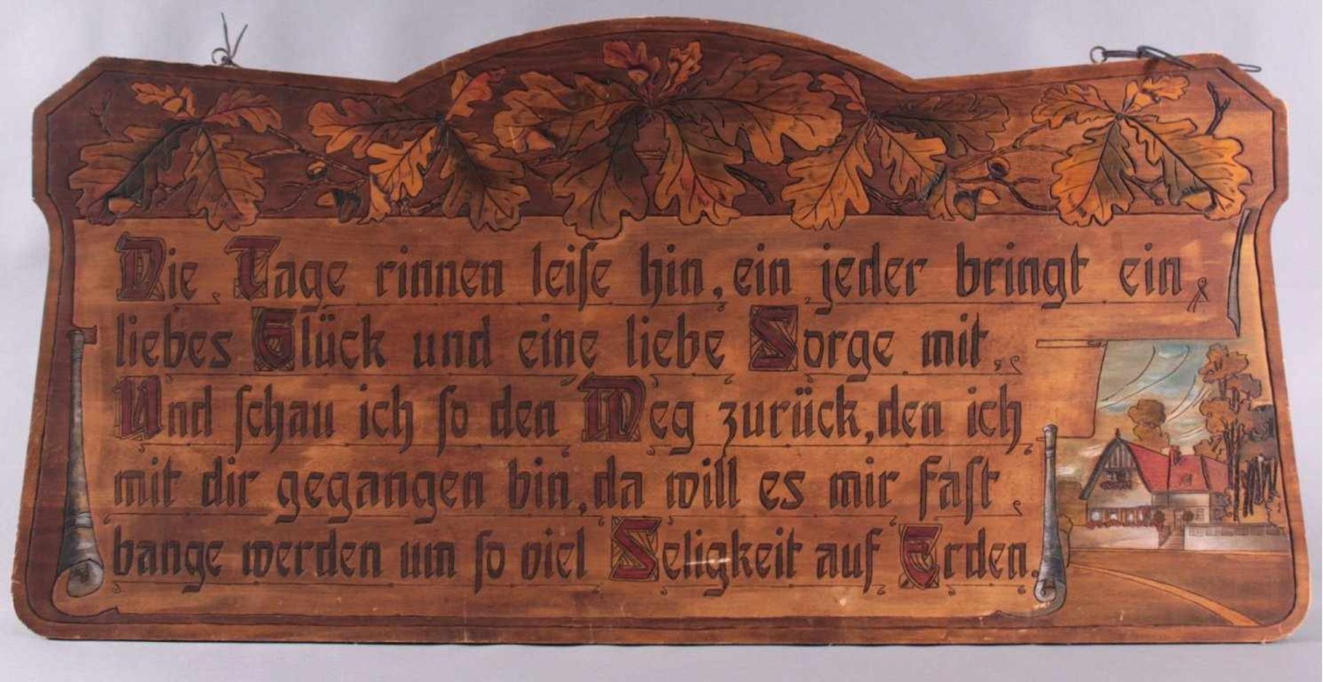 2 geschnitzte Wandtafeln um 1900Jeweils mit Spruch, Geschnitzte Blumen und Hausmotiv.Teilweise - Bild 3 aus 3