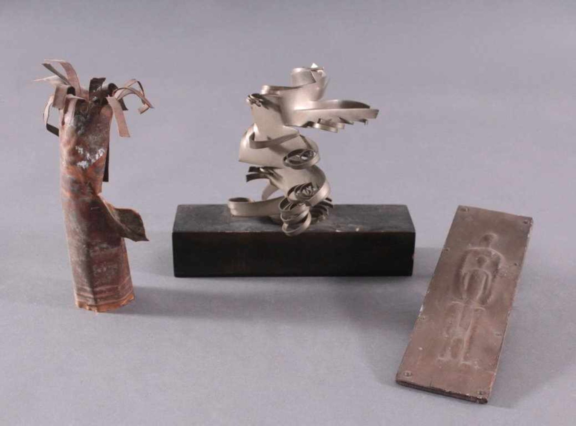 Anton Jezovsek Zvone (1935-2017)Konvolut Skulpturen, 4 Stück aus unterschiedlichenMaterialien wie