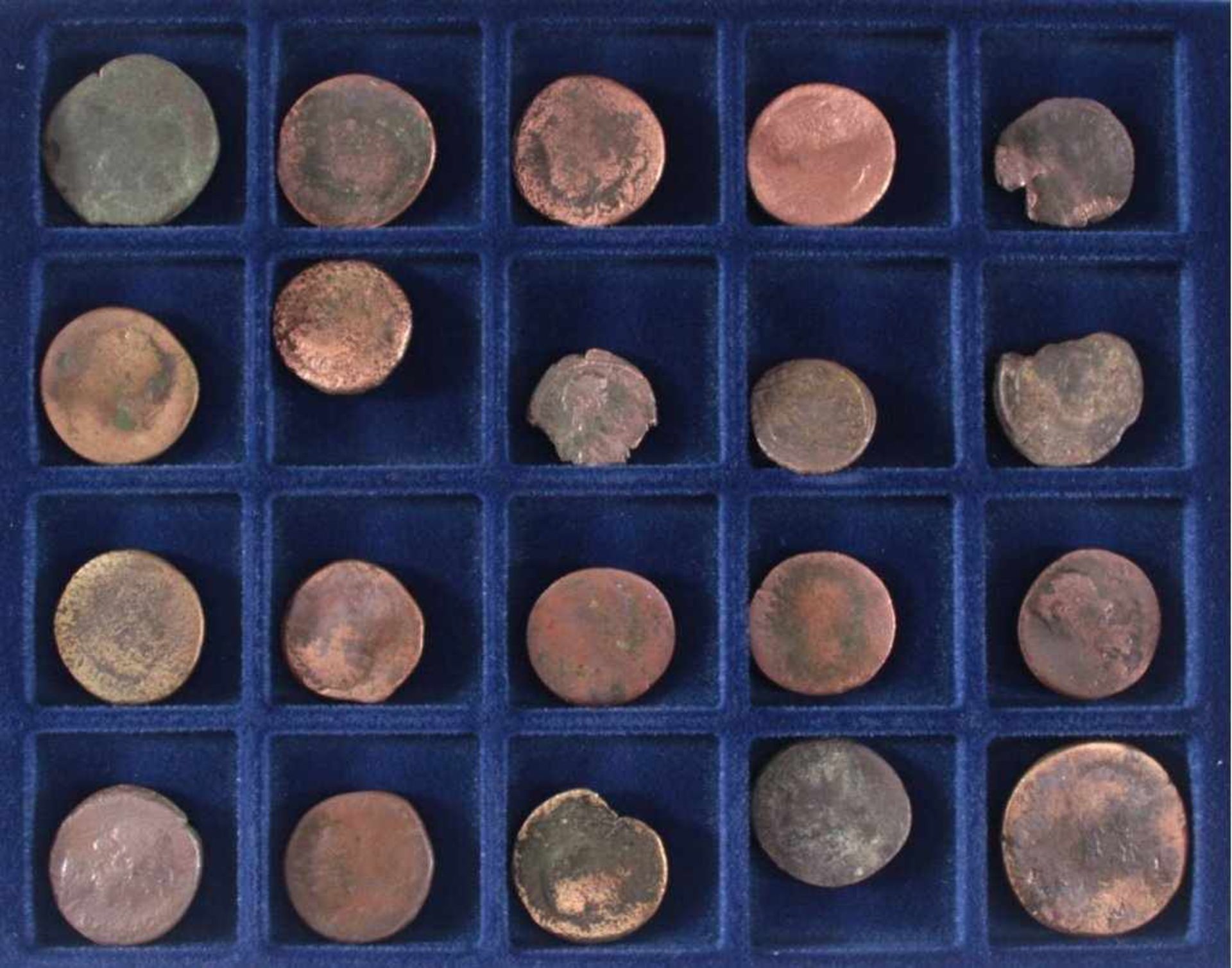 20 römische Großmünzenungereinigte Bodenfunde aus alter Sammlung.