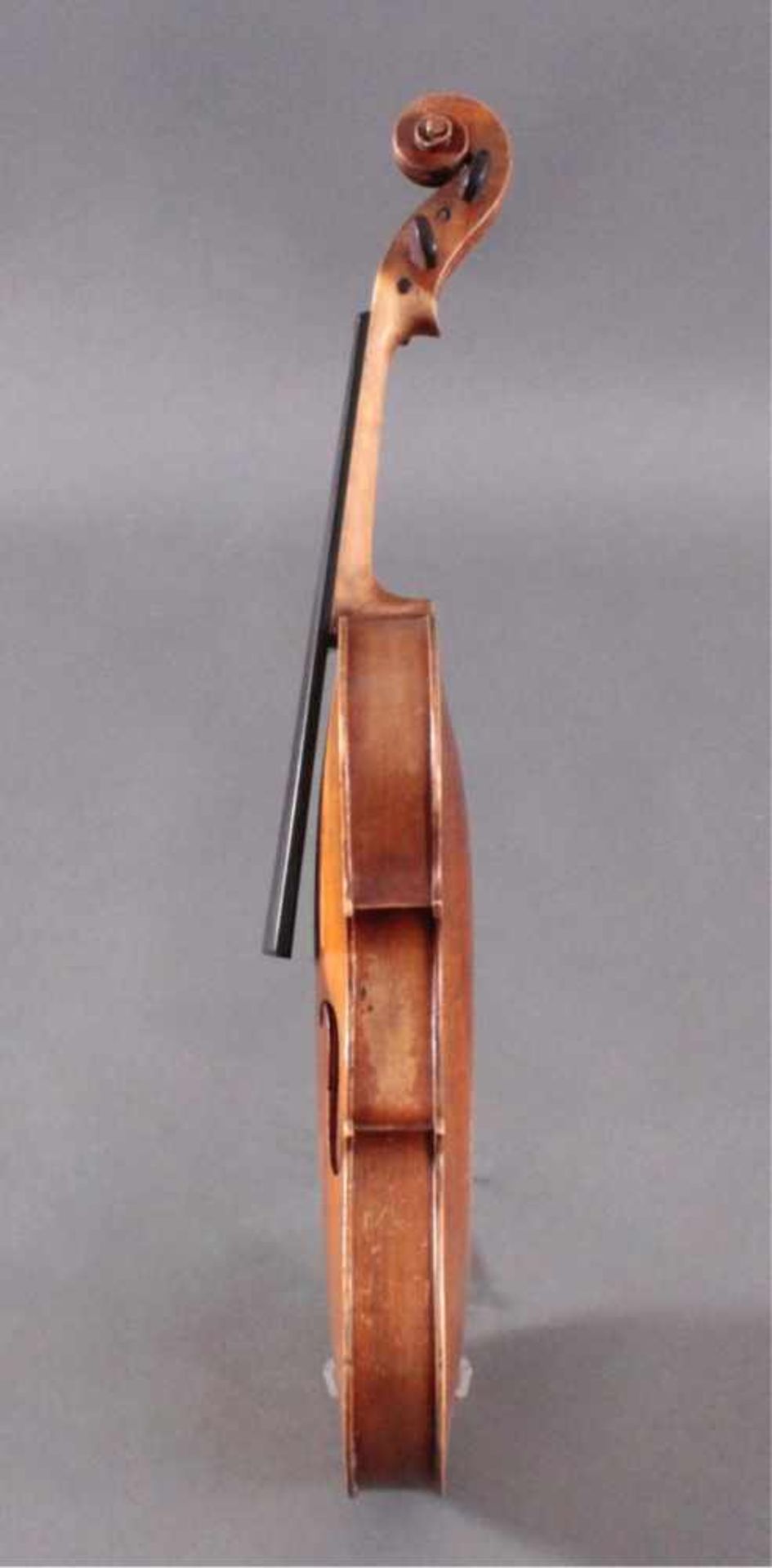Geige / Violine mit Bogen und Geigenkasten um 1900Ca. Korpus Länge 36 cm. - Bild 7 aus 9
