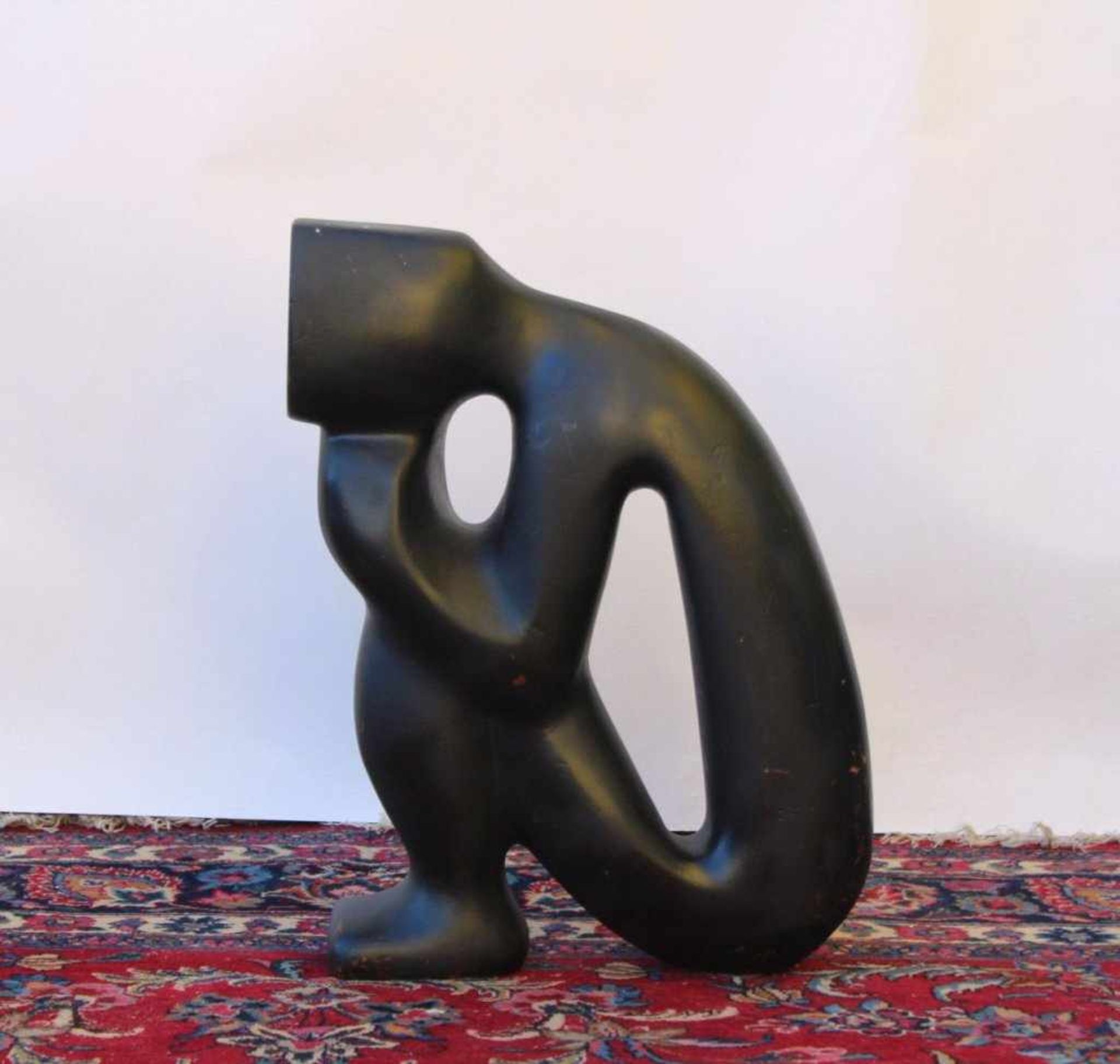 Anton Jezovsek Zvone (1935-2017)Skulptur aus Holz, geschwärzt. Ohne Titel, unsigniert, Maßeca. 56