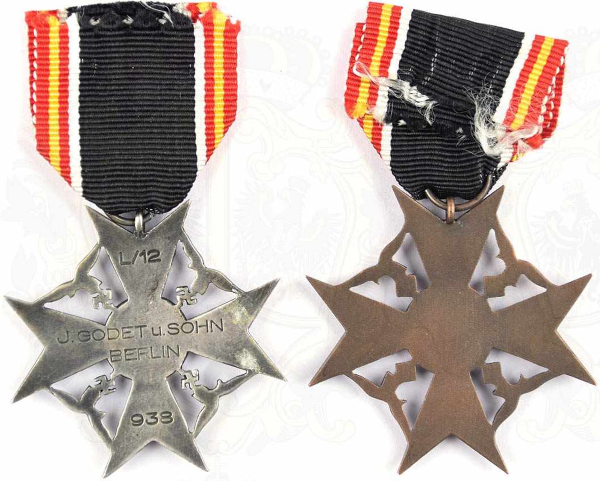 2 SPANIENKREUZE FÜR HINTERBLIEBENE, in Silber u. Bronze, Weißmetall/Buntmetall, 1x bronziert, 1x - Bild 2 aus 2