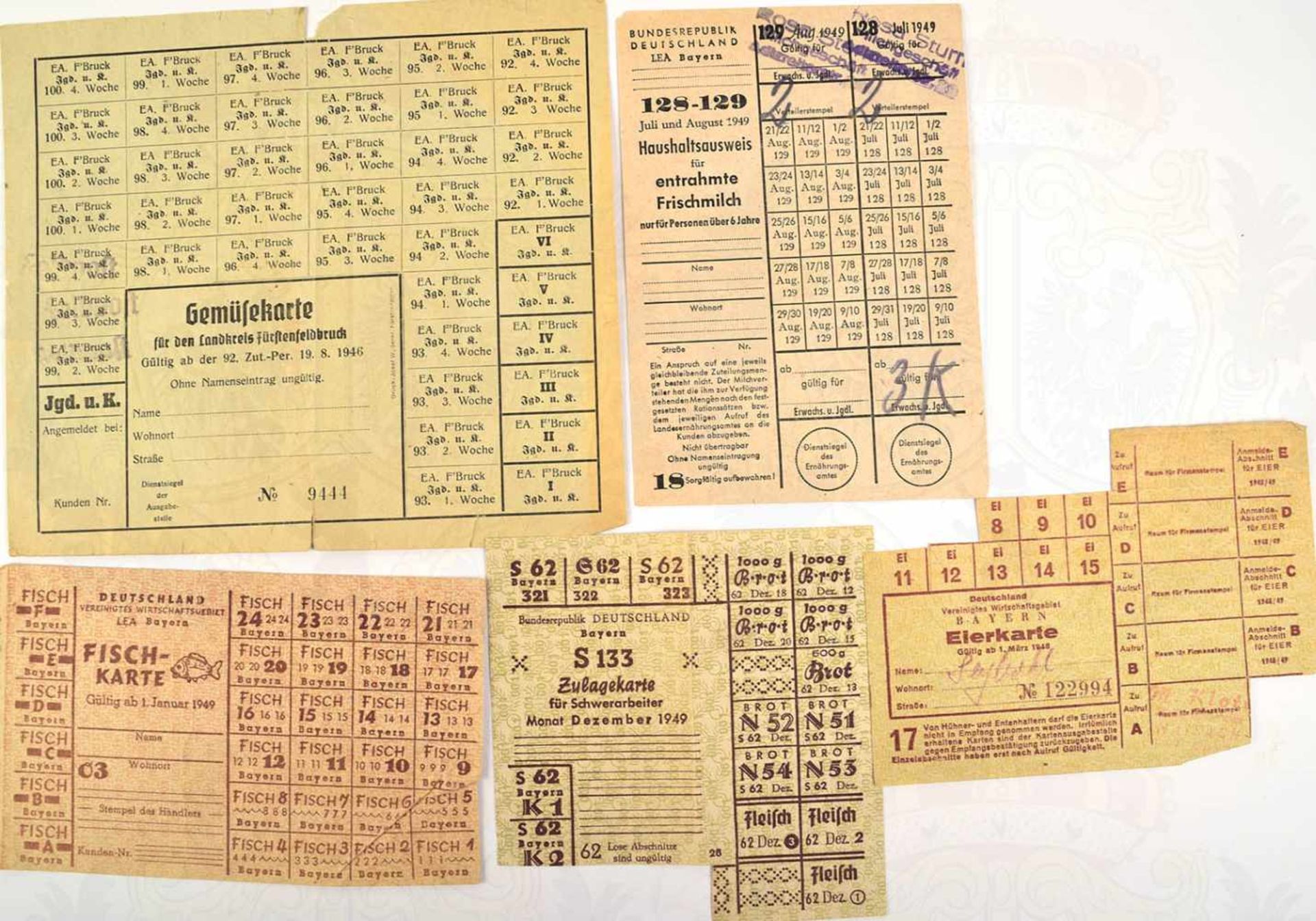 22 LEBENSMITTELMARKEN, 1946-1949, für Brot, Fisch Eier, Milch, Gemüsekarte, Kartoffeln, Seife,