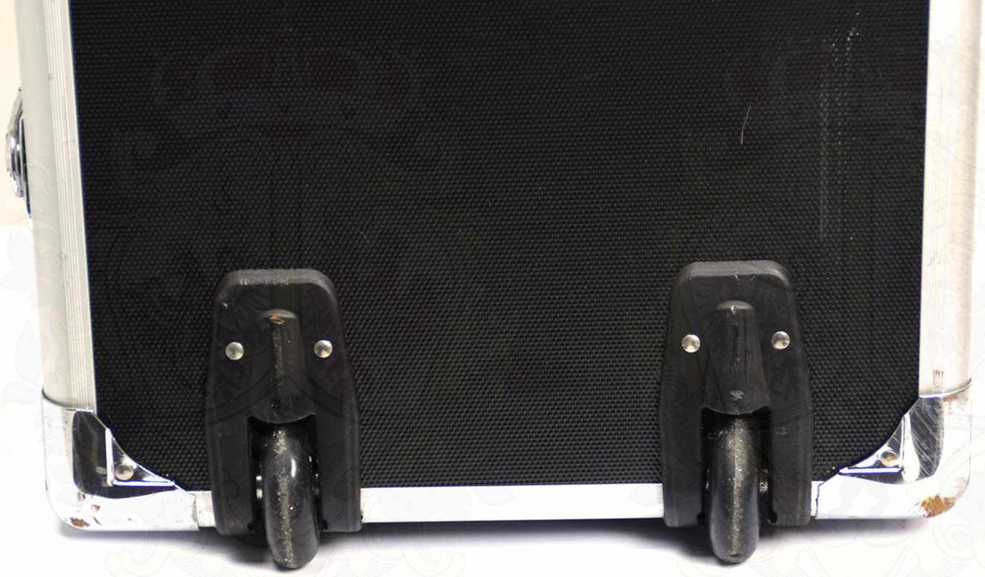 LANGWAFFEN-TRANSPORTKOFFER, Marke „Berwall“, Leichtmetall, tls. schwarz gerippt, 5 Paar Schlösser, - Bild 5 aus 5