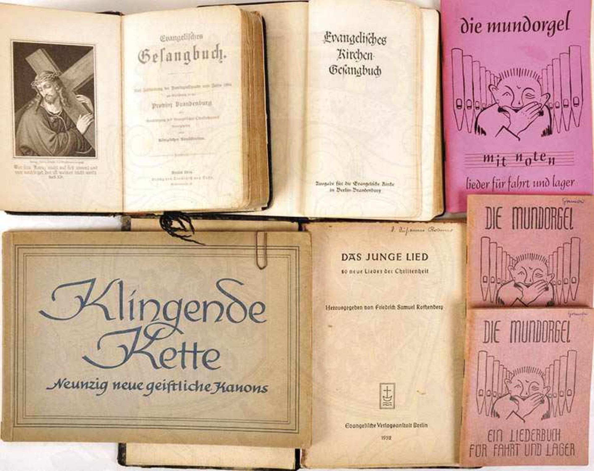 TEILNACHLAß DES PFARRERS PAUL-HEINZ GRUNOW, Konvolut Liederbücher: 3 Evangel. Gesangbücher, 1914