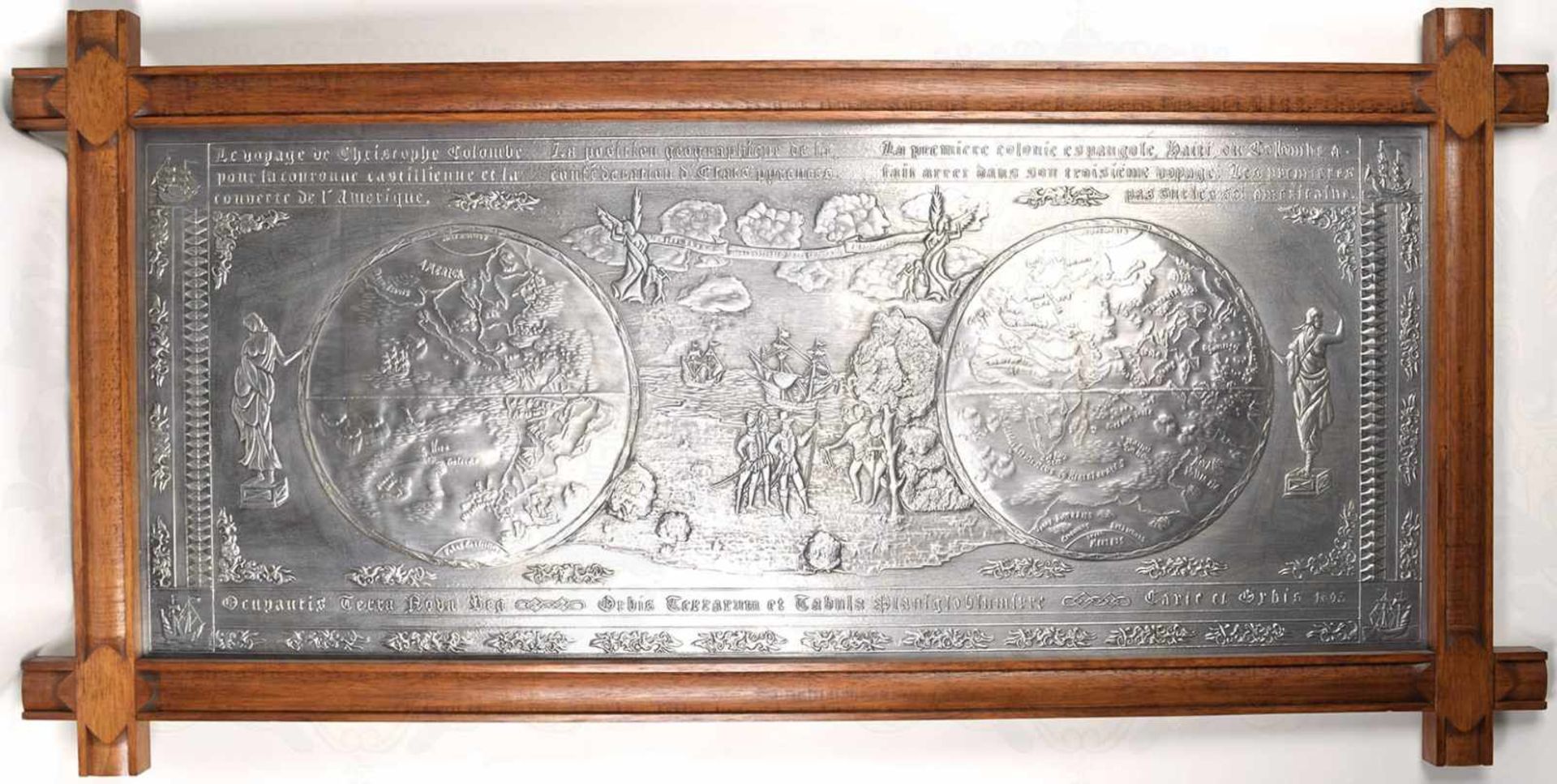 WANDRELIEF „OCUPANTIS TERRA NOVA“, erhabene Darstellung der Landung von Christoph Kolumbus in