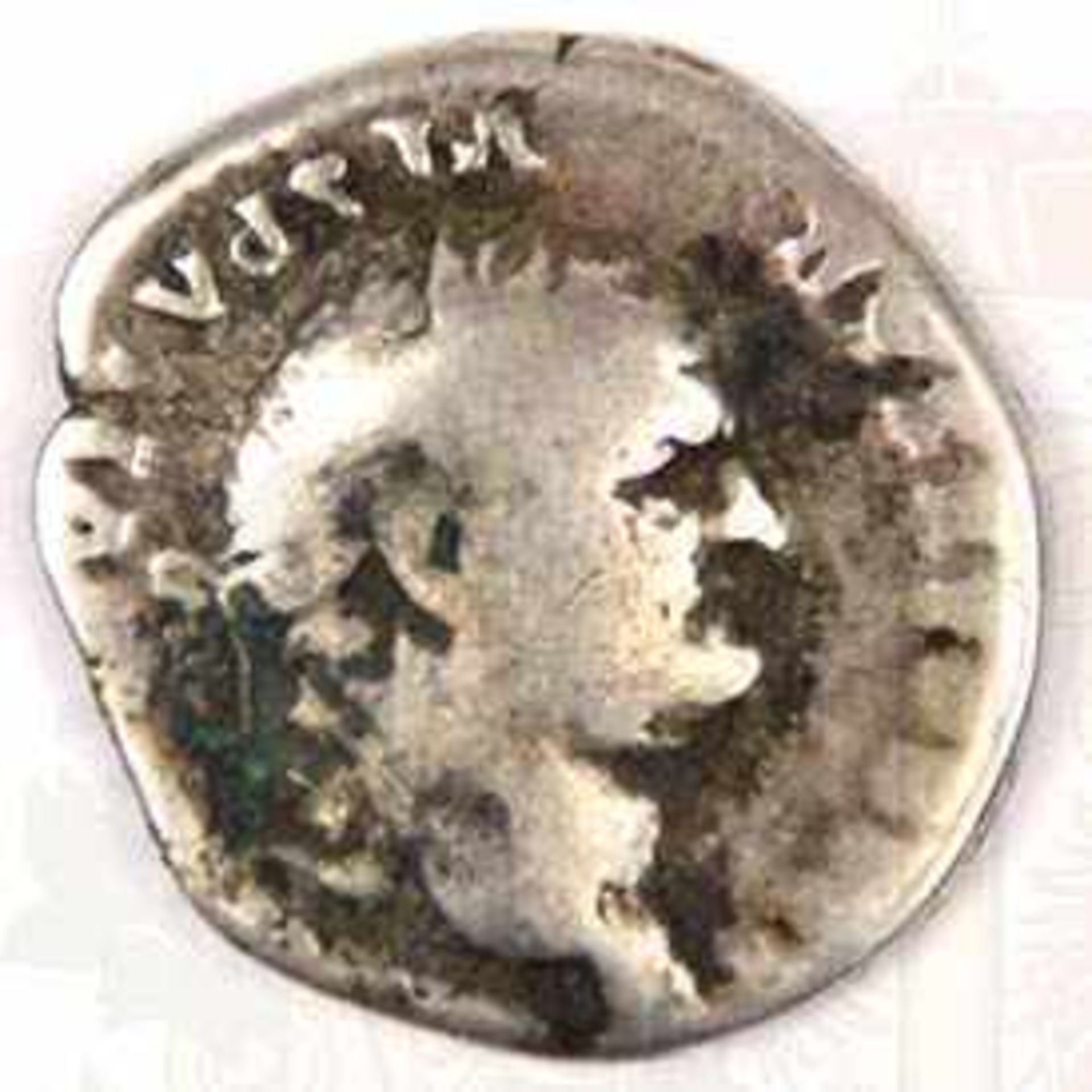 SILBERDENAR KAISER VESPASIAN, (69-79), Kopfbüste, bez. „VESPASIAN...“ (Rest nicht erkennbar), rs.