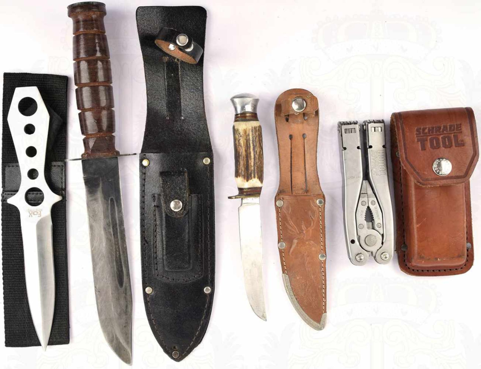 KONVOLUT MESSER: Kampfmesser, Stiefelmesser u. Jagdnicker, Klingen-L. 10-16,5 cm, Horn-/Holzgriff,