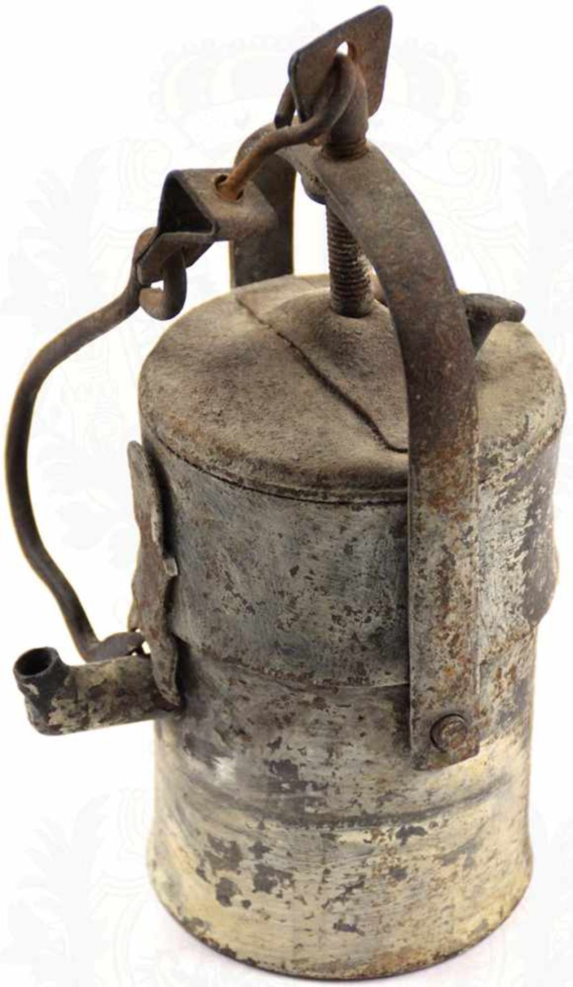 GRUBENLAMPE, komplett aus Eisen gefertigt, Ø 9, H. 22 cm, bewegliche Haken, unkomplett, 1. H. 20. - Image 2 of 2